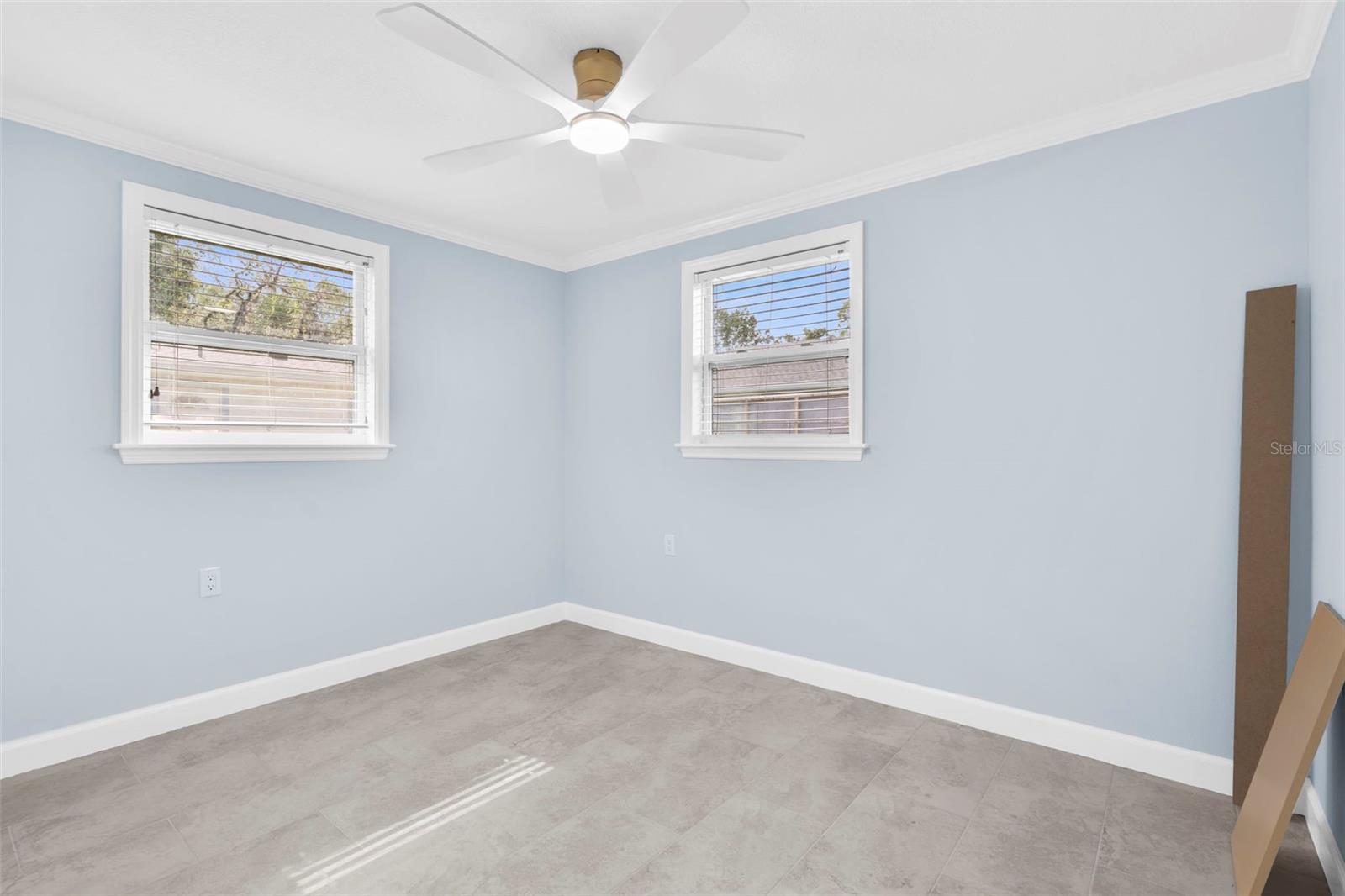 Image 21 of 39 For 1923 45th Street Court E