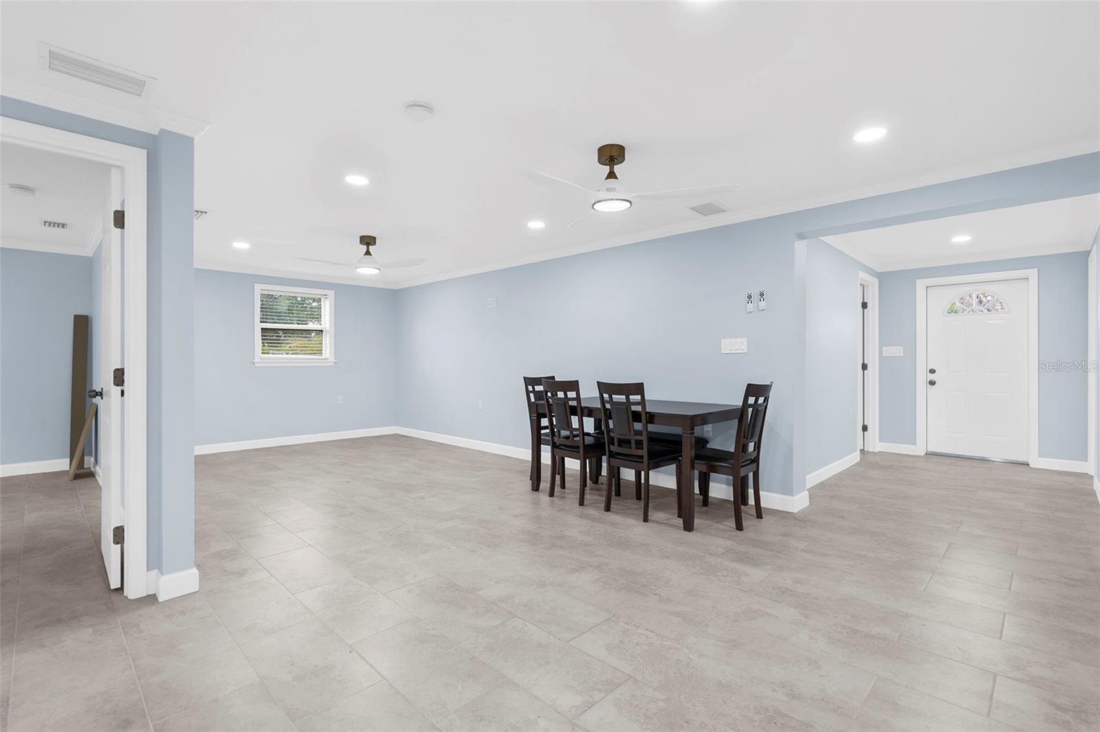Image 8 of 39 For 1923 45th Street Court E