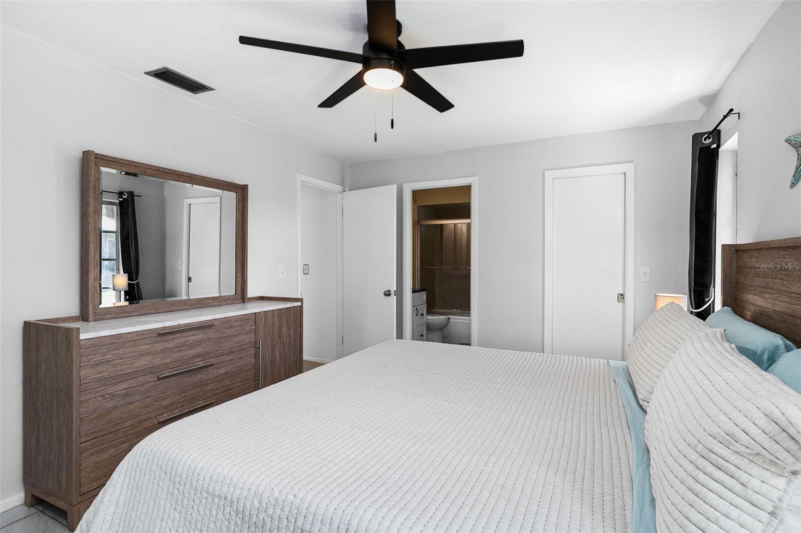 Image 23 of 44 For 7460 Mariana Drive