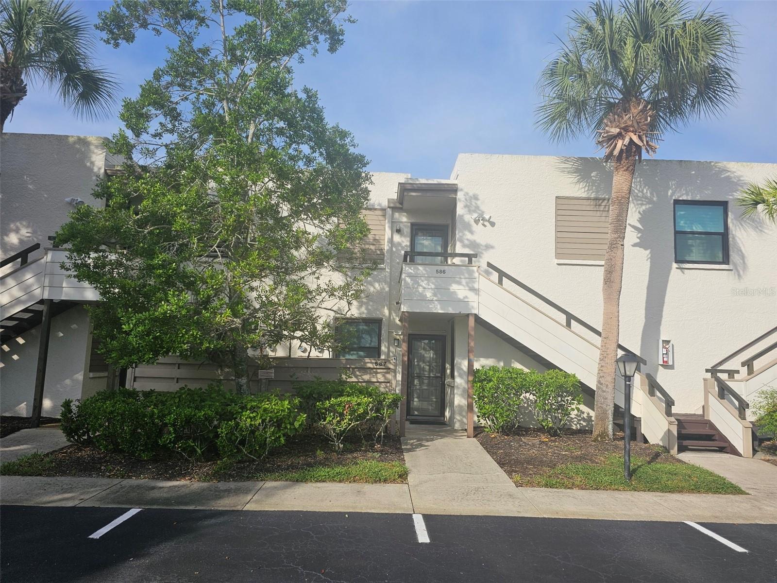 Details for 586 Lakeside Drive 586, BRADENTON, FL 34210
