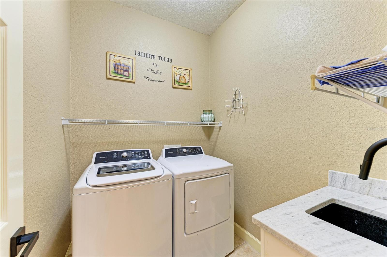 Image 22 of 59 For 3910 61st Drive