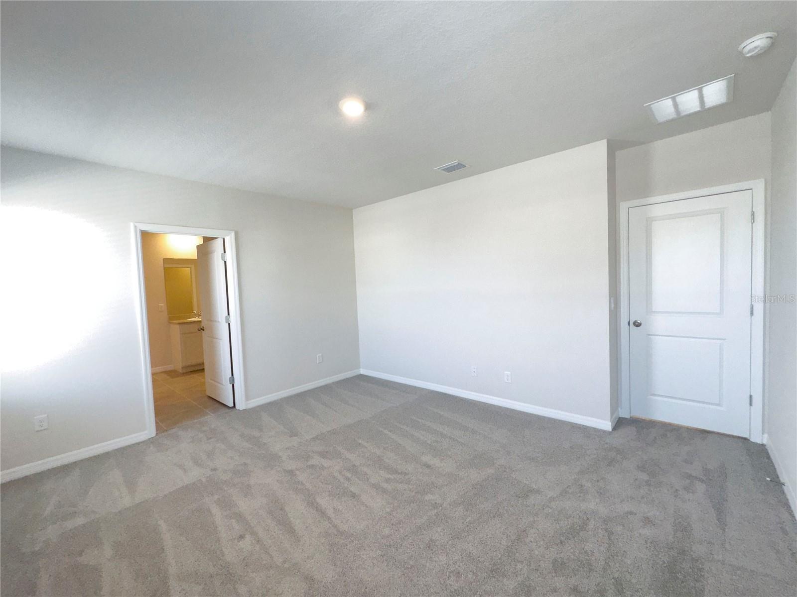 Image 18 of 38 For 16904 Yard Spring Drive