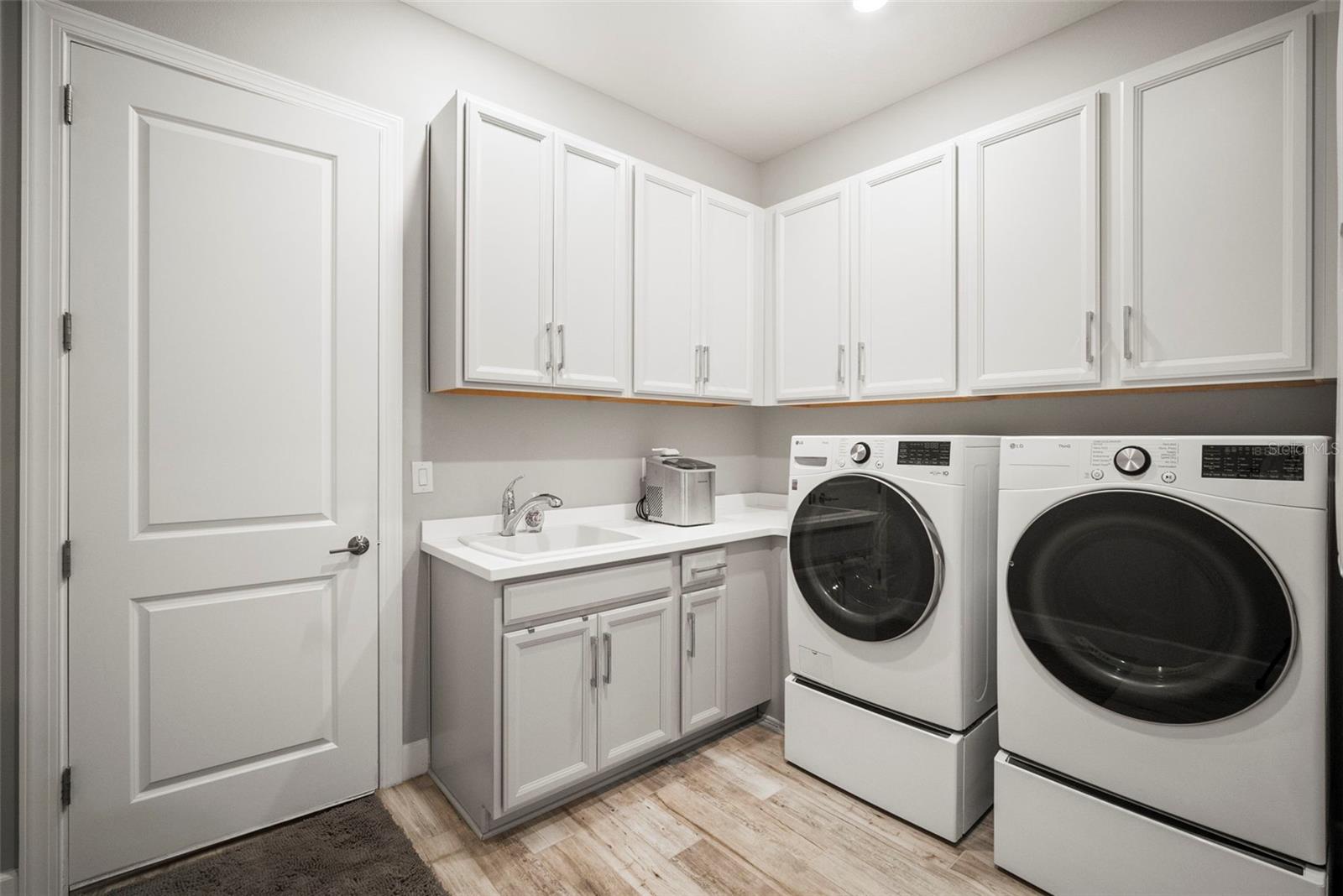 Image 11 of 74 For 16318 Umbria Place