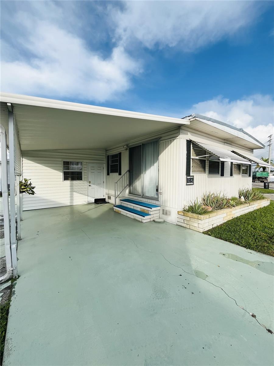 Image 31 of 50 For 1912 Florida Boulevard
