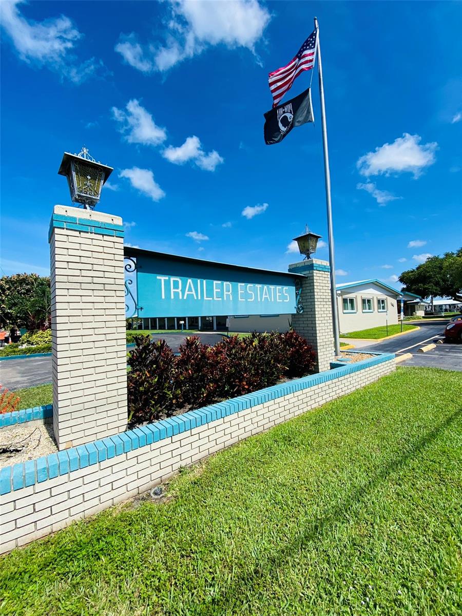 Image 33 of 50 For 1912 Florida Boulevard