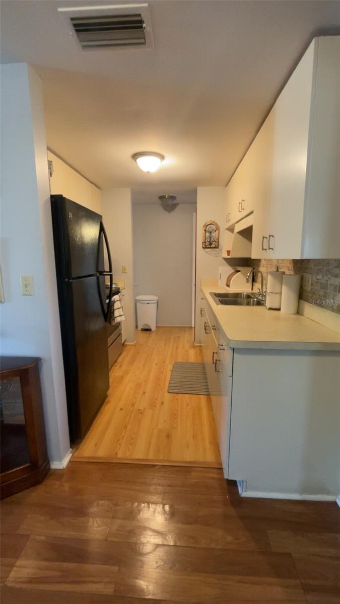 Image 10 of 26 For 230 Fray Street