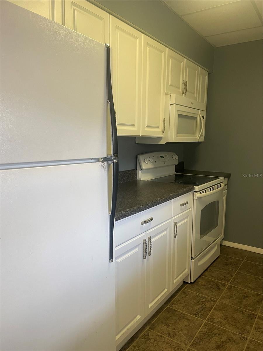 Image 6 of 21 For 3106 Harbor Boulevard 4b