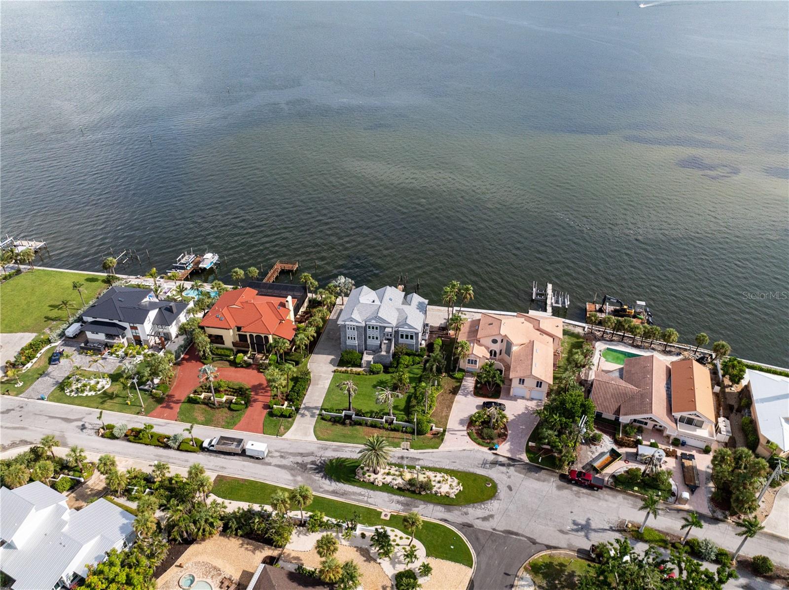 Image 10 of 99 For 709 Key Royale Drive