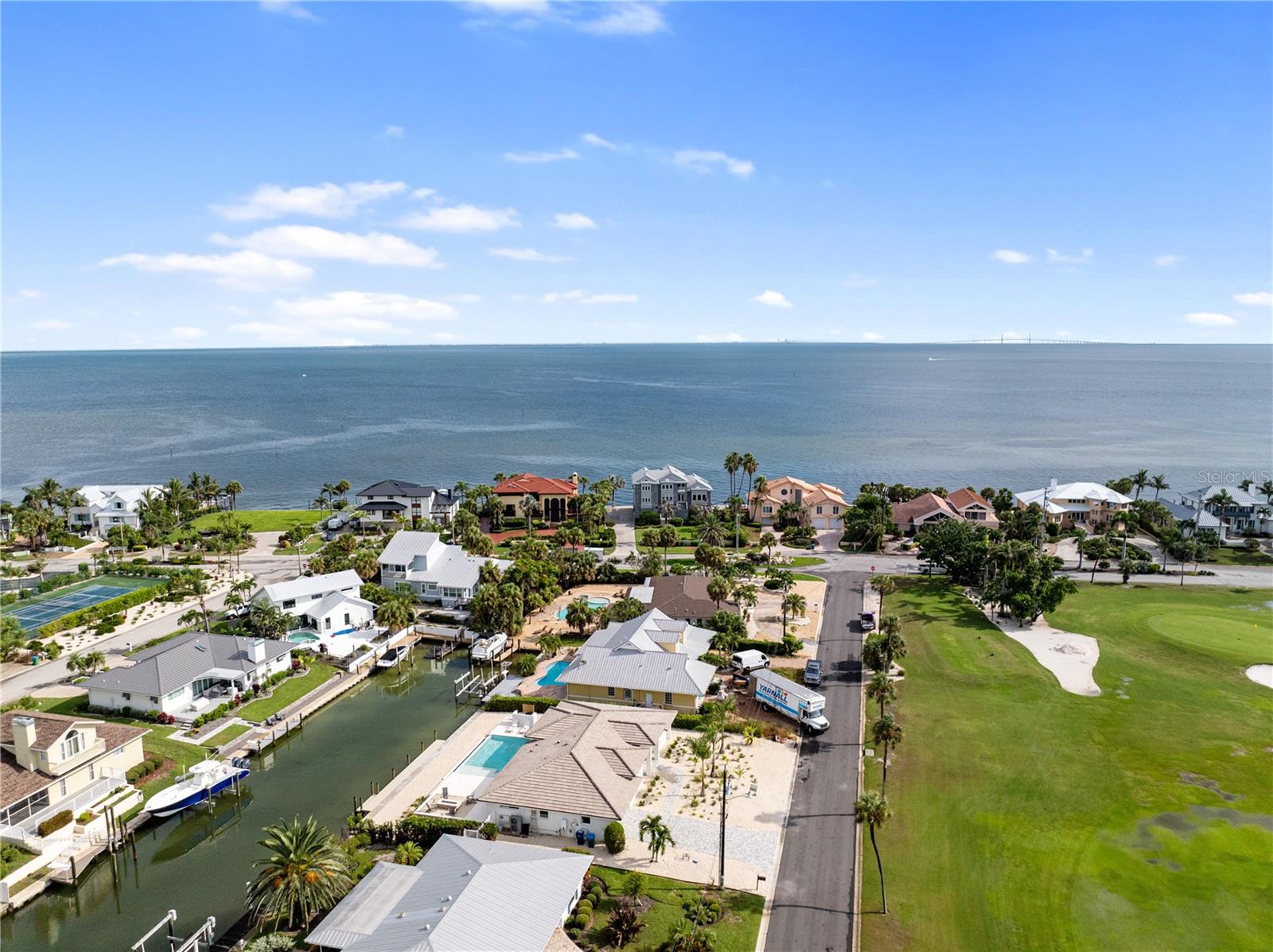 Image 17 of 99 For 709 Key Royale Drive