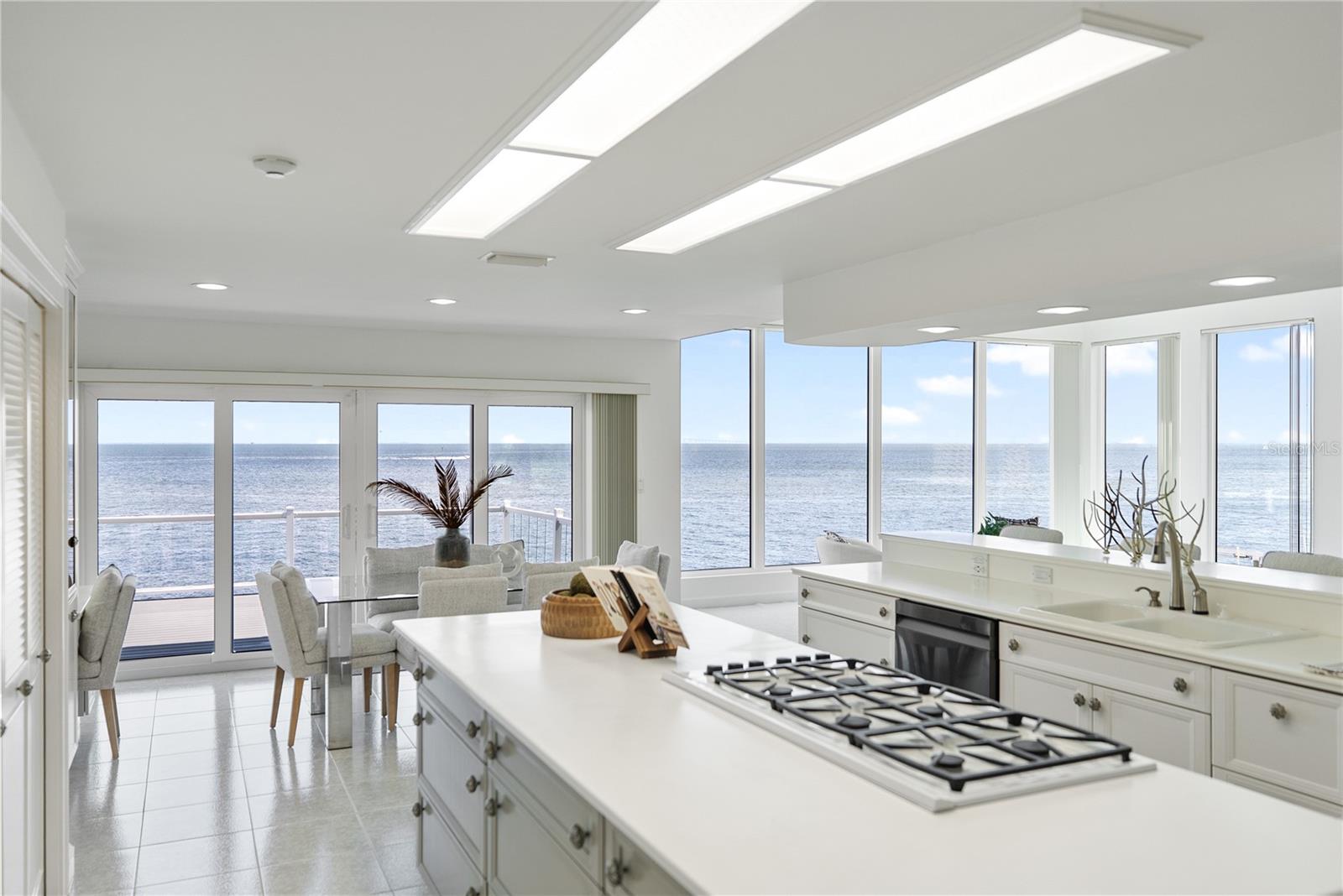Image 19 of 99 For 709 Key Royale Drive
