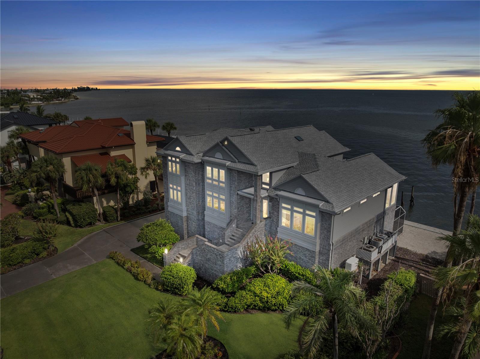 Image 3 of 99 For 709 Key Royale Drive