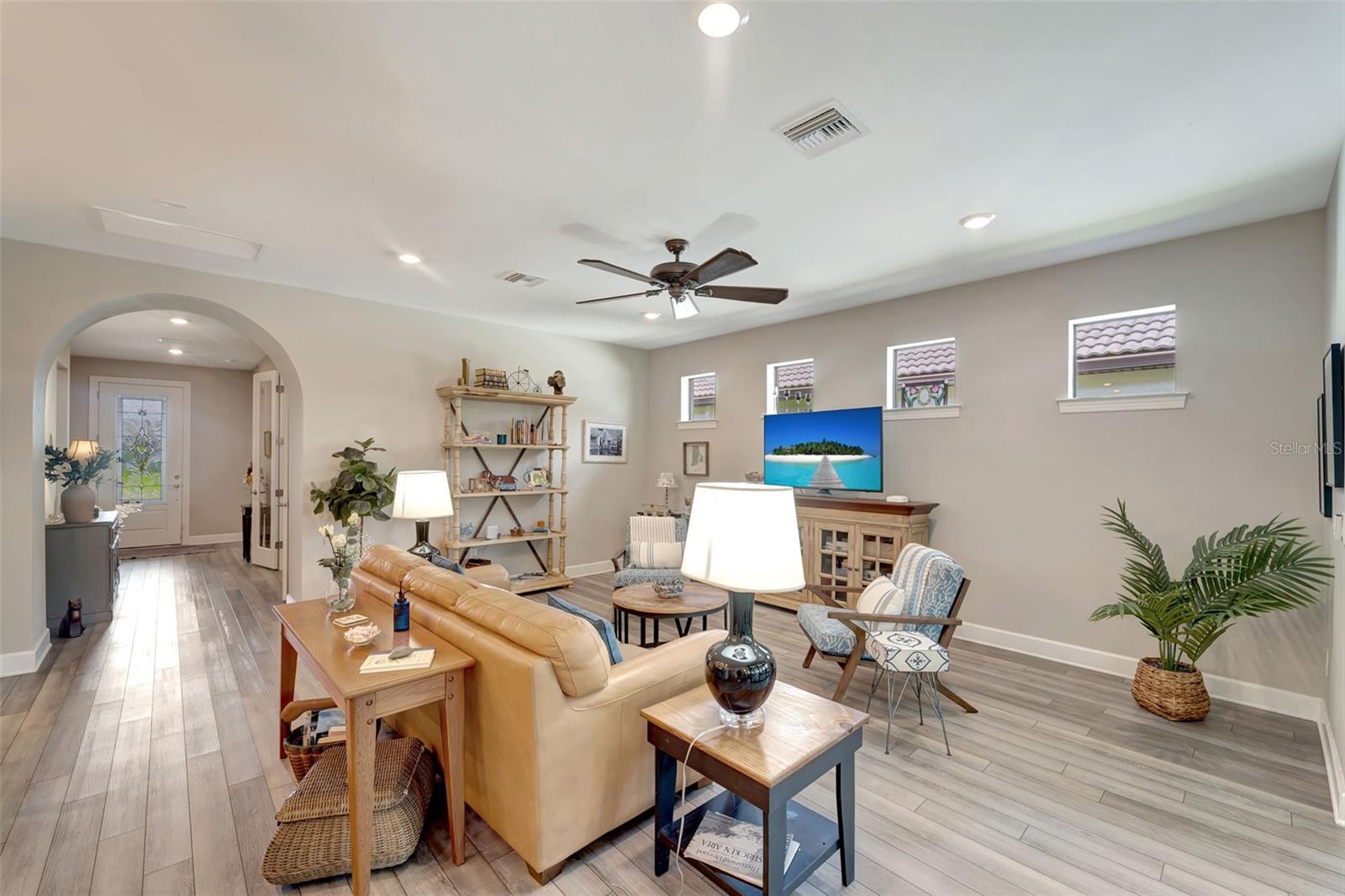 Image 10 of 50 For 12394 Marsh Pointe Road