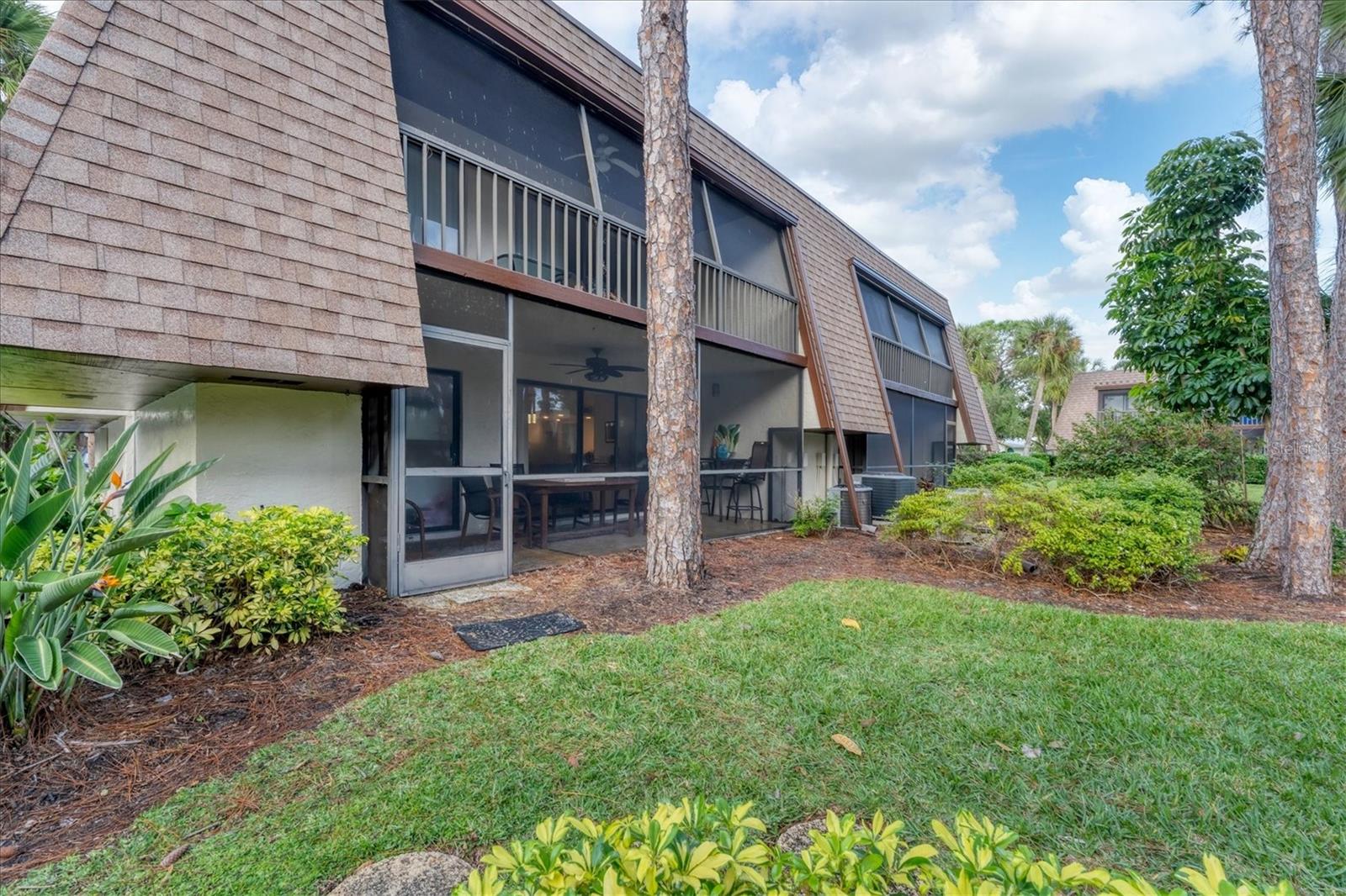 Image 31 of 66 For 4602 Ringwood Meadow 13