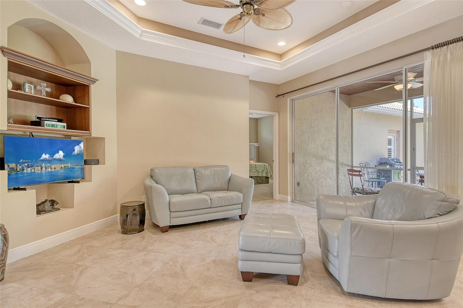 Image 15 of 55 For 9032 Willow Brook Drive