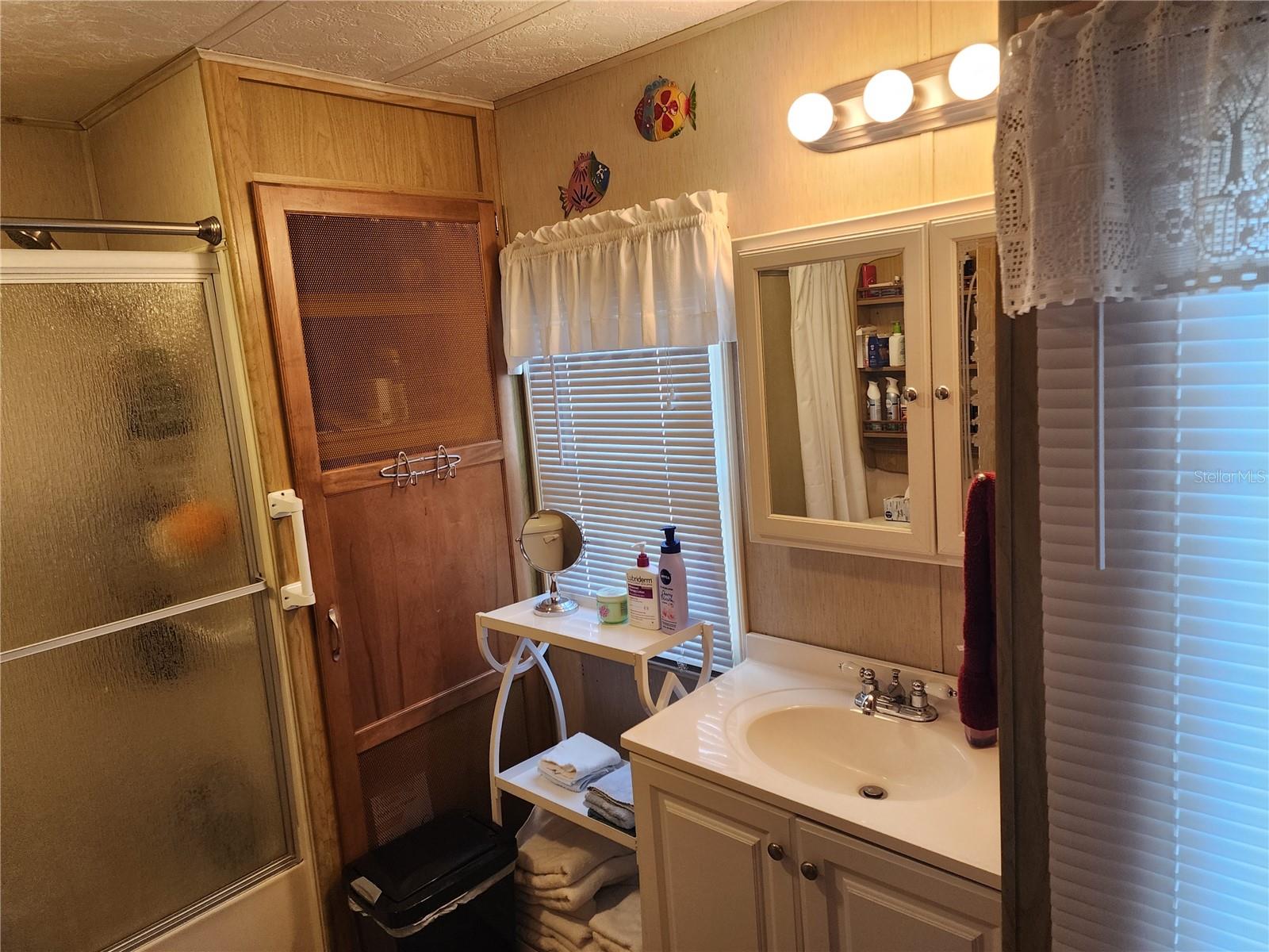 Image 9 of 12 For 1674 University Parkway  146