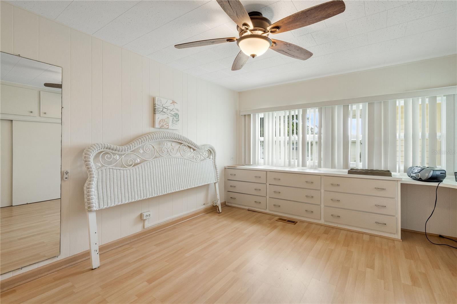 Image 31 of 42 For 5319 Chateau Lane