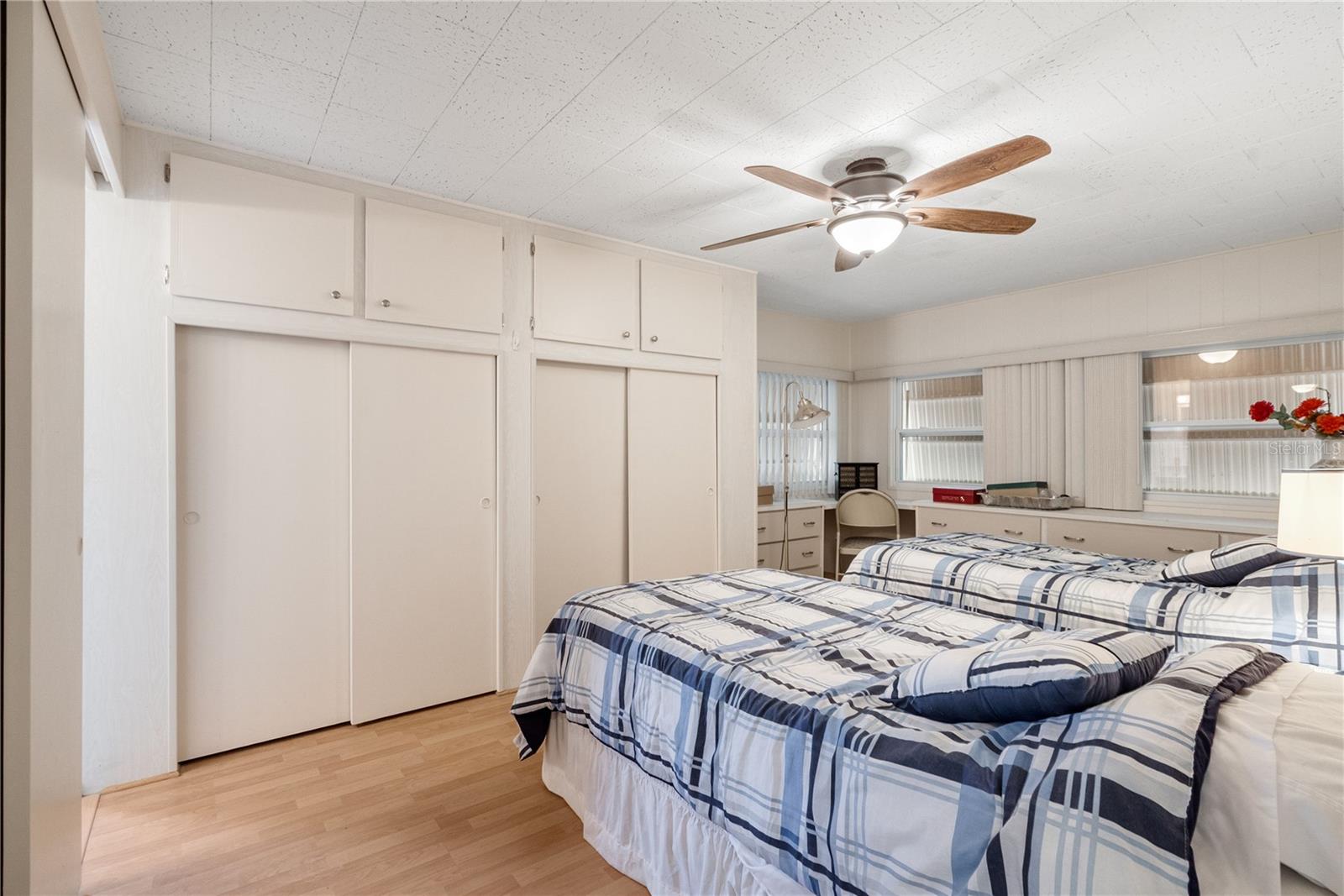 Image 4 of 42 For 5319 Chateau Lane