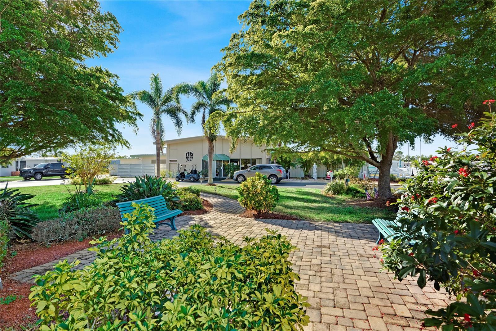 Image 41 of 42 For 5319 Chateau Lane
