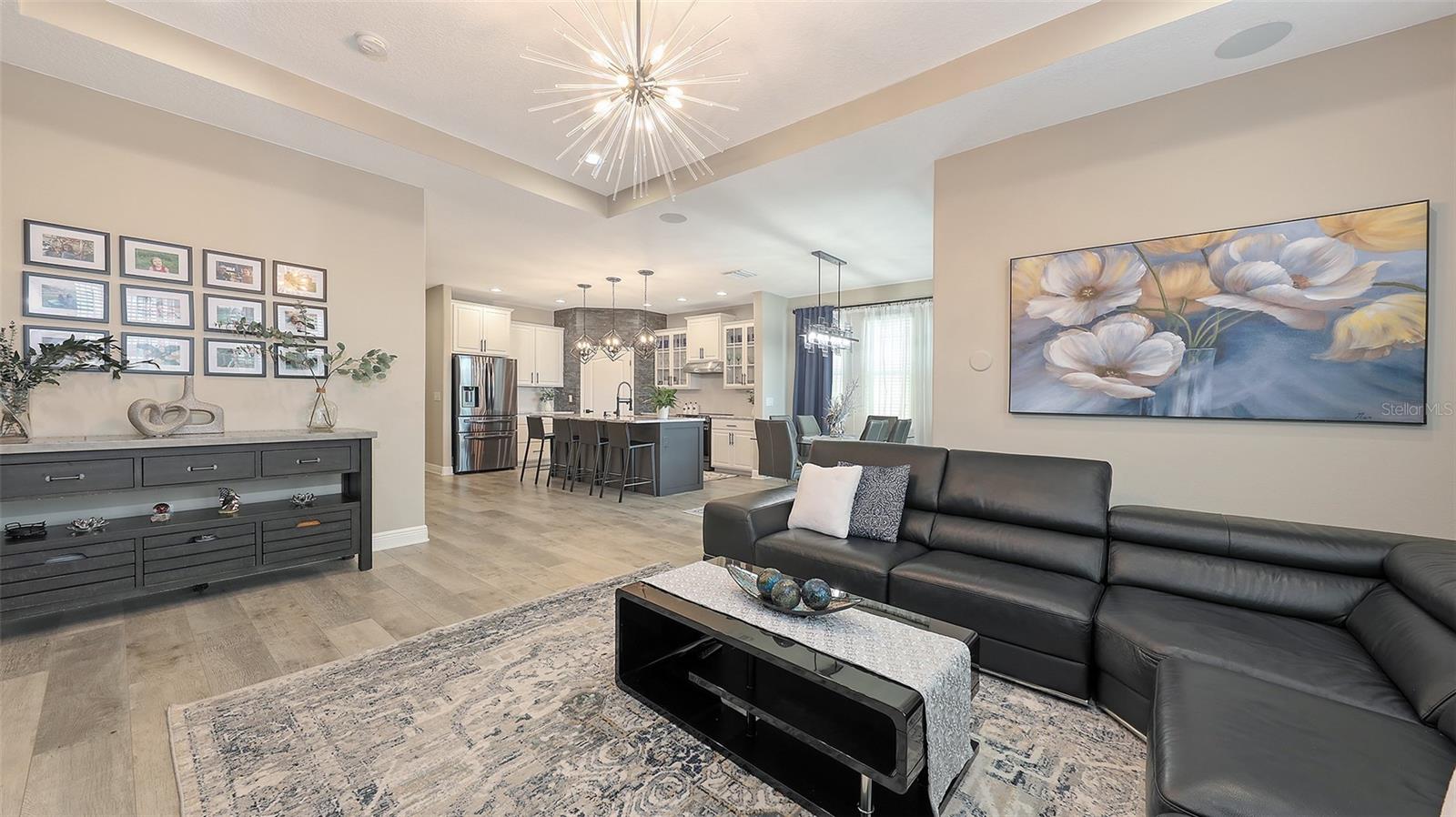 Image 21 of 60 For 2821 Oriole Drive