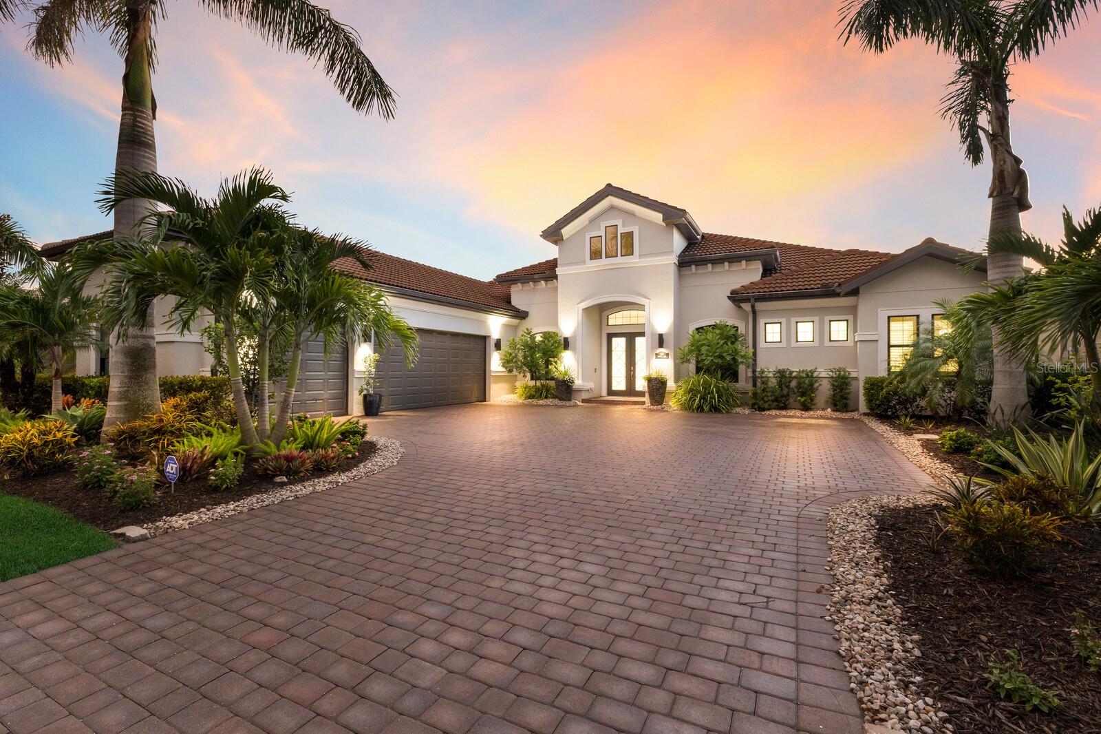 Details for 284 Maraviya Boulevard, NOKOMIS, FL 34275
