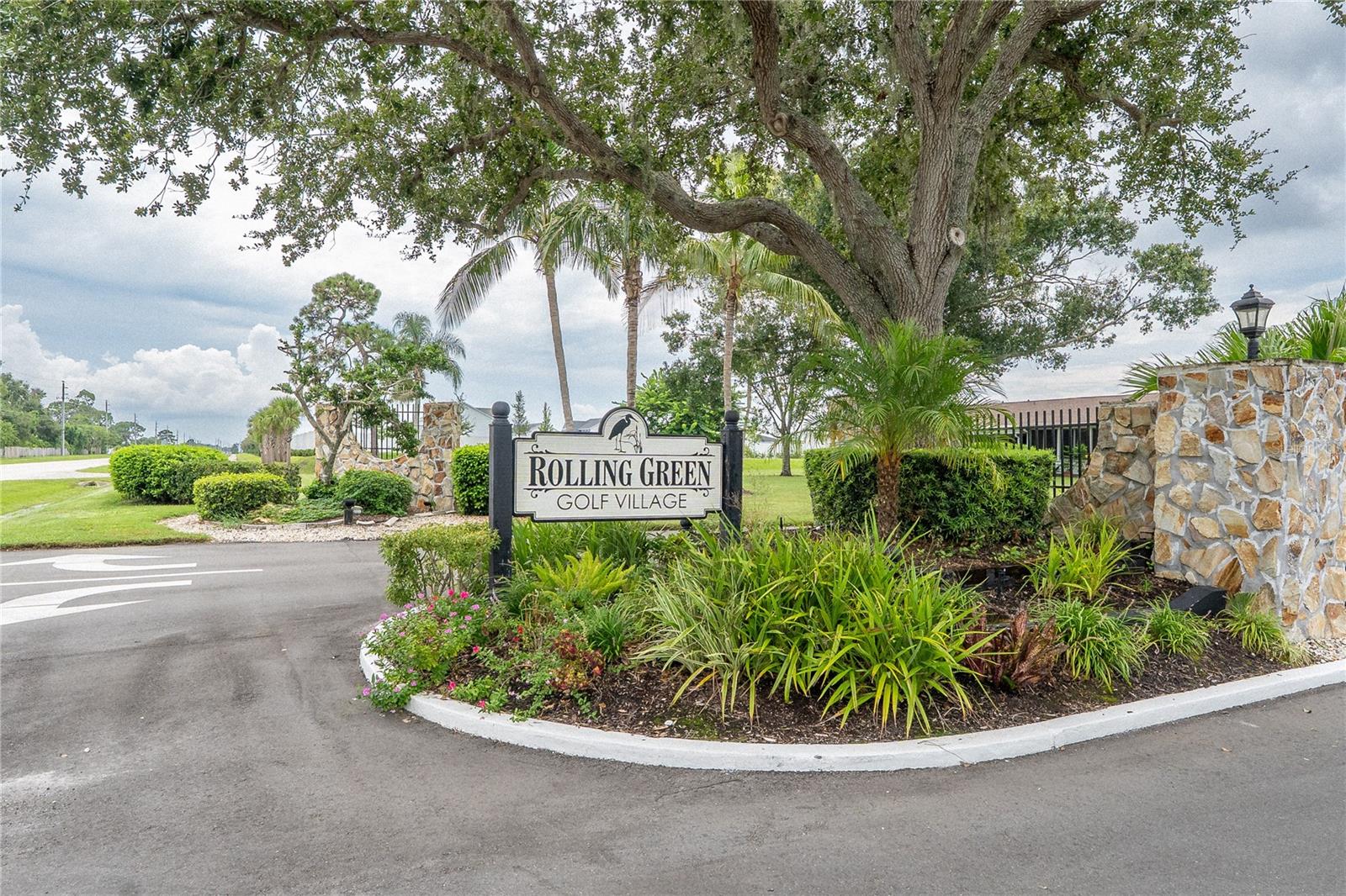 Image 2 of 30 For 2765 Golf Course Drive 102