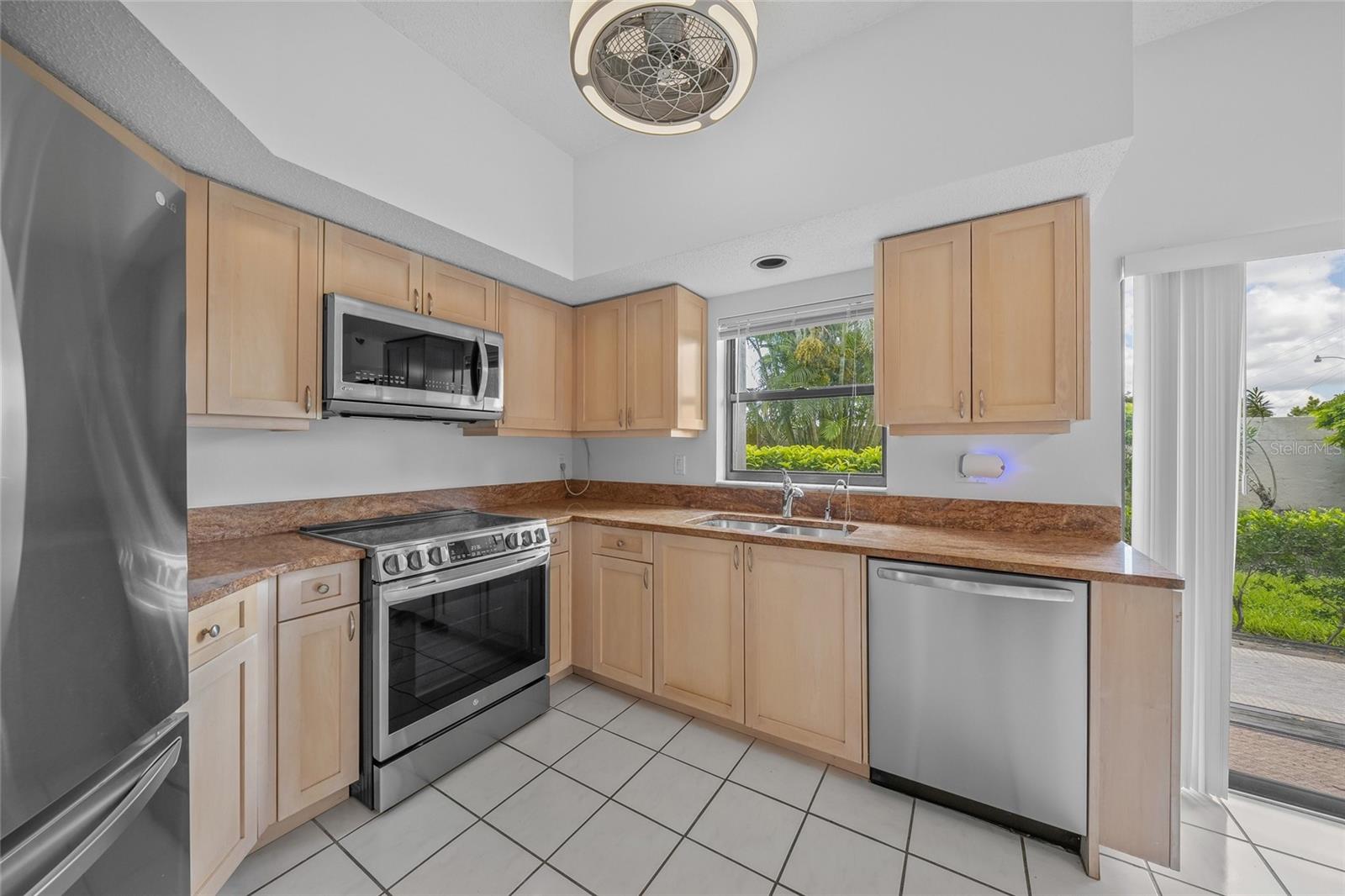 Image 18 of 55 For 1641 Starling Drive 103