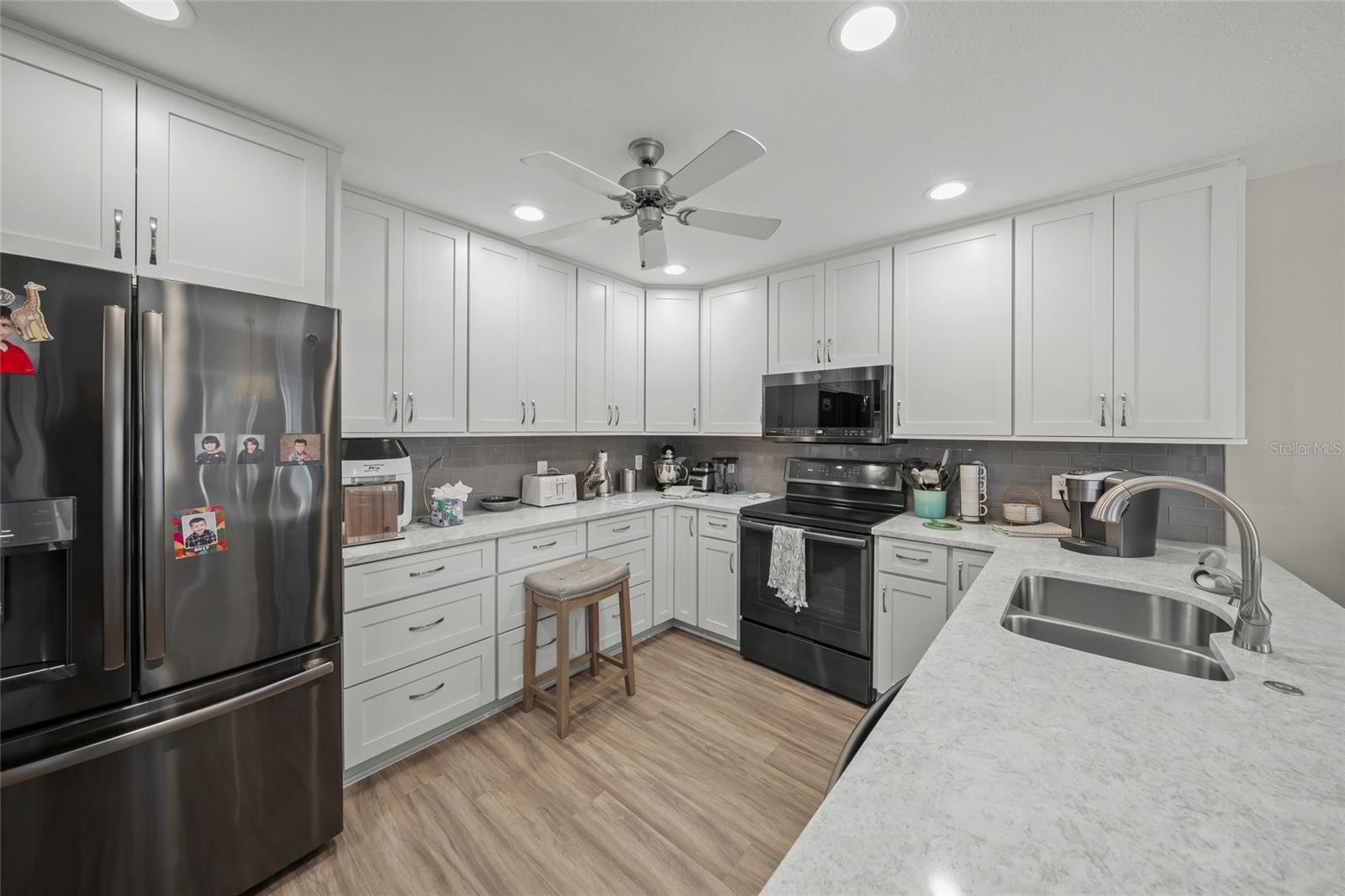 Image 16 of 49 For 5242 Old Ashwood Drive