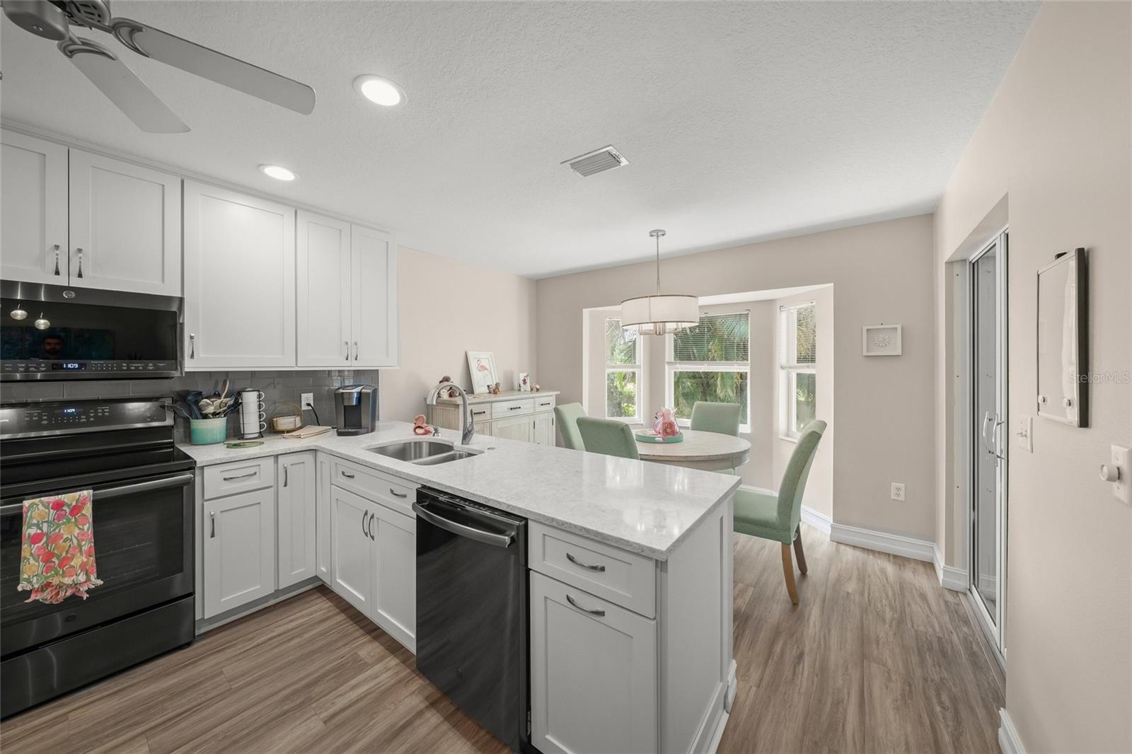 Image 18 of 49 For 5242 Old Ashwood Drive