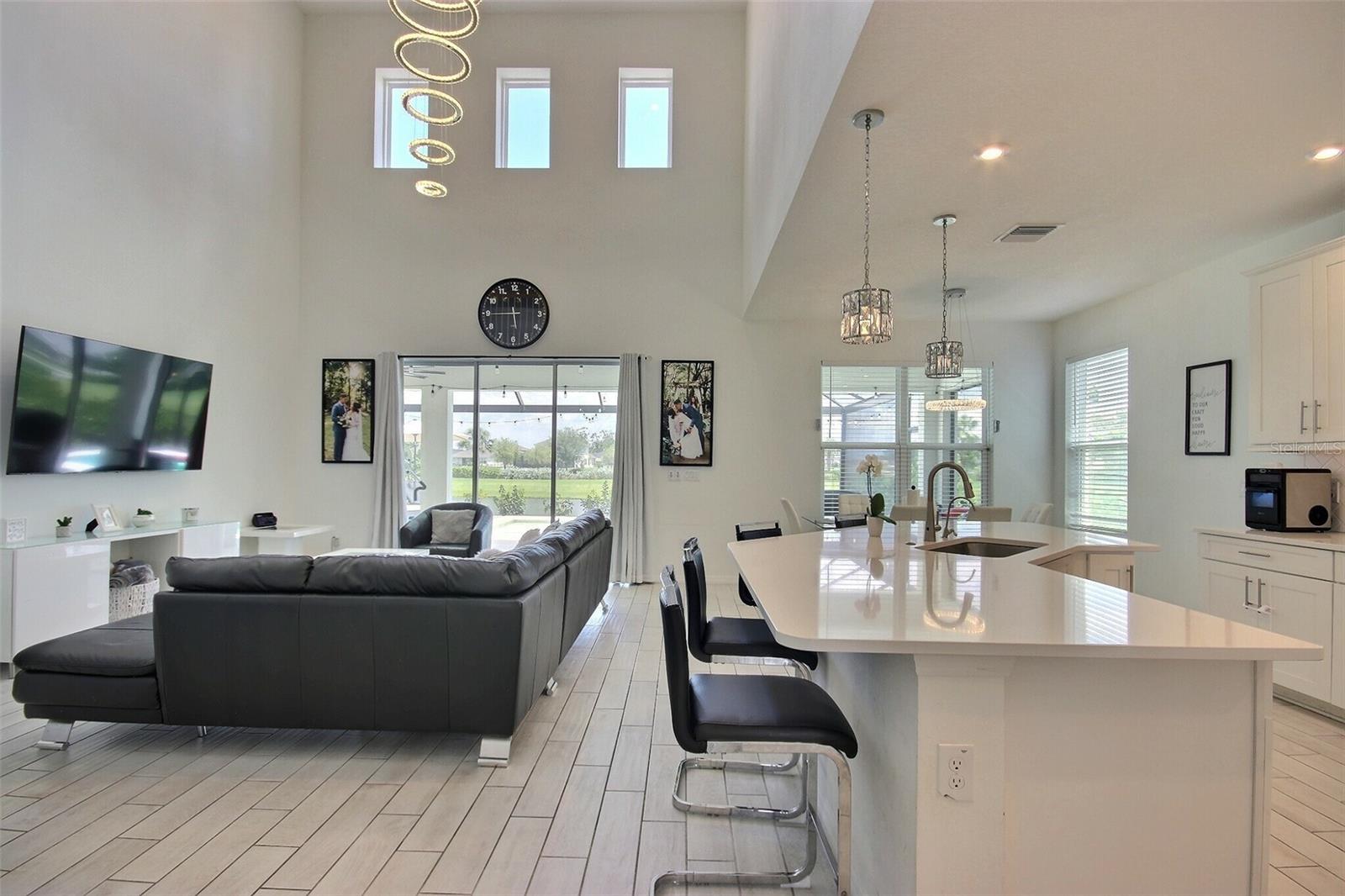 Image 12 of 72 For 10567 Piedra Dr