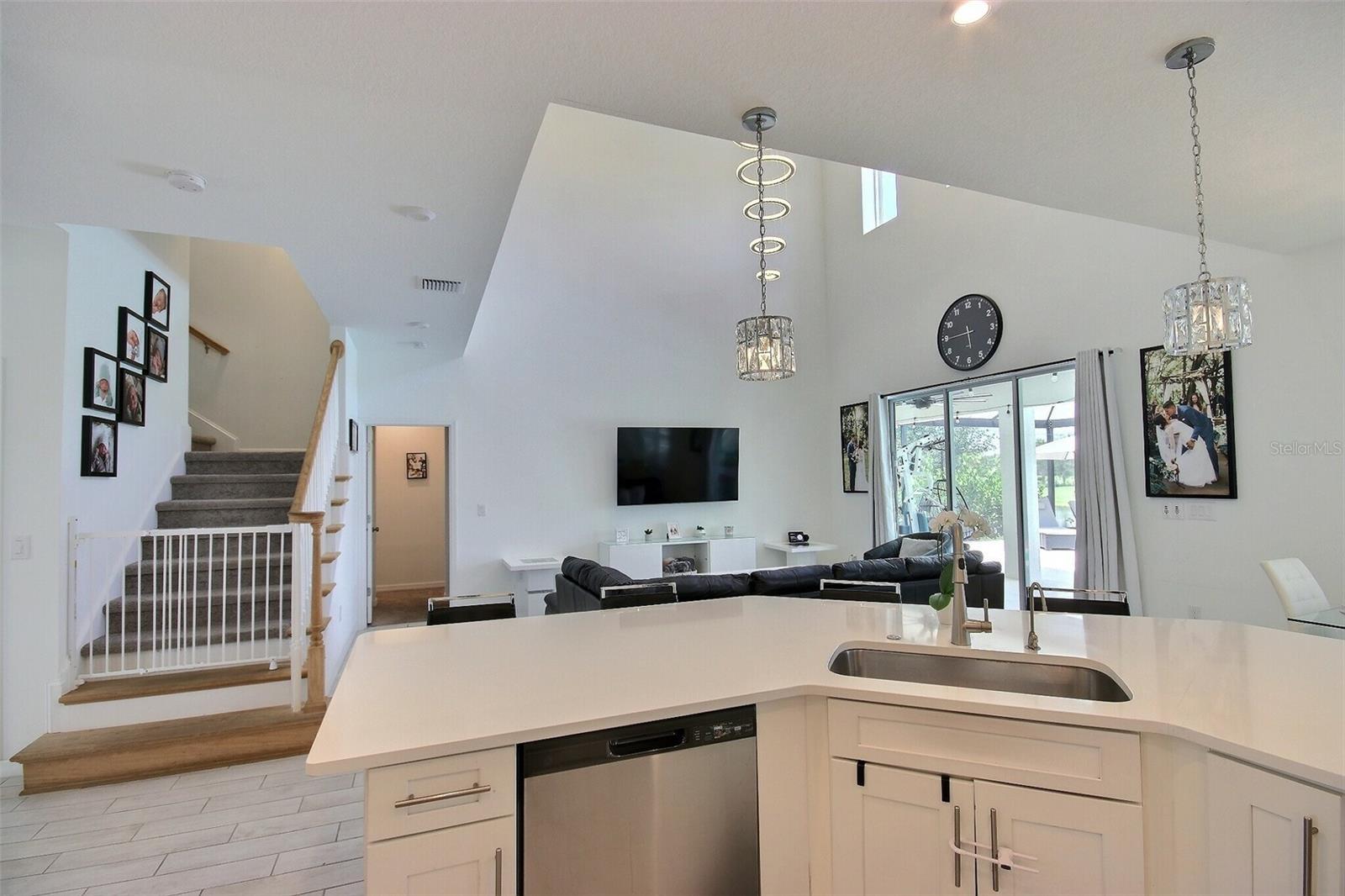 Image 18 of 72 For 10567 Piedra Dr