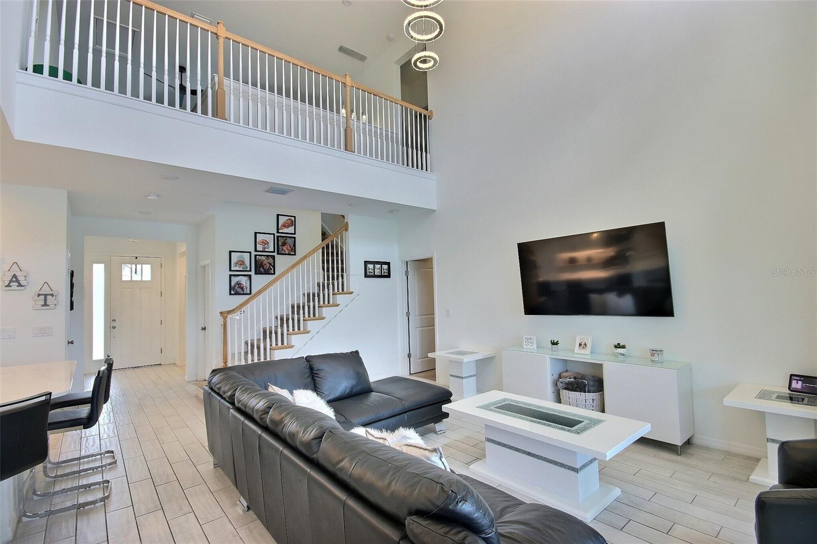Image 22 of 72 For 10567 Piedra Dr