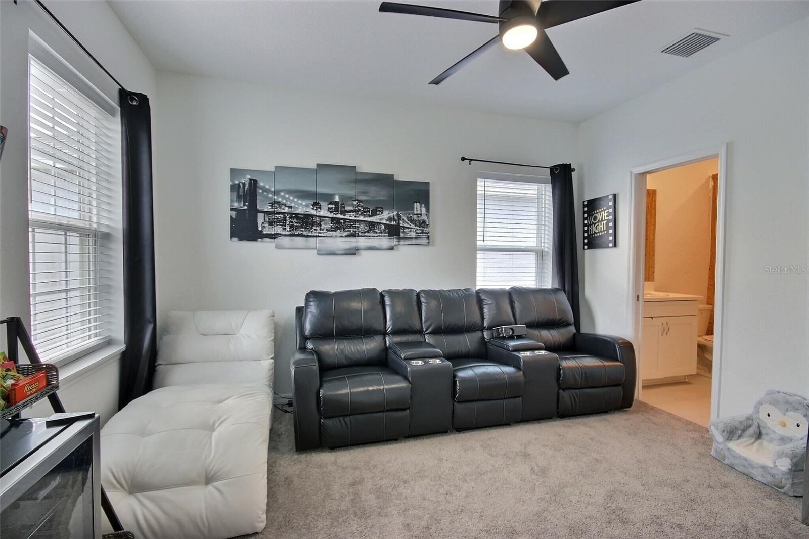 Image 36 of 72 For 10567 Piedra Dr