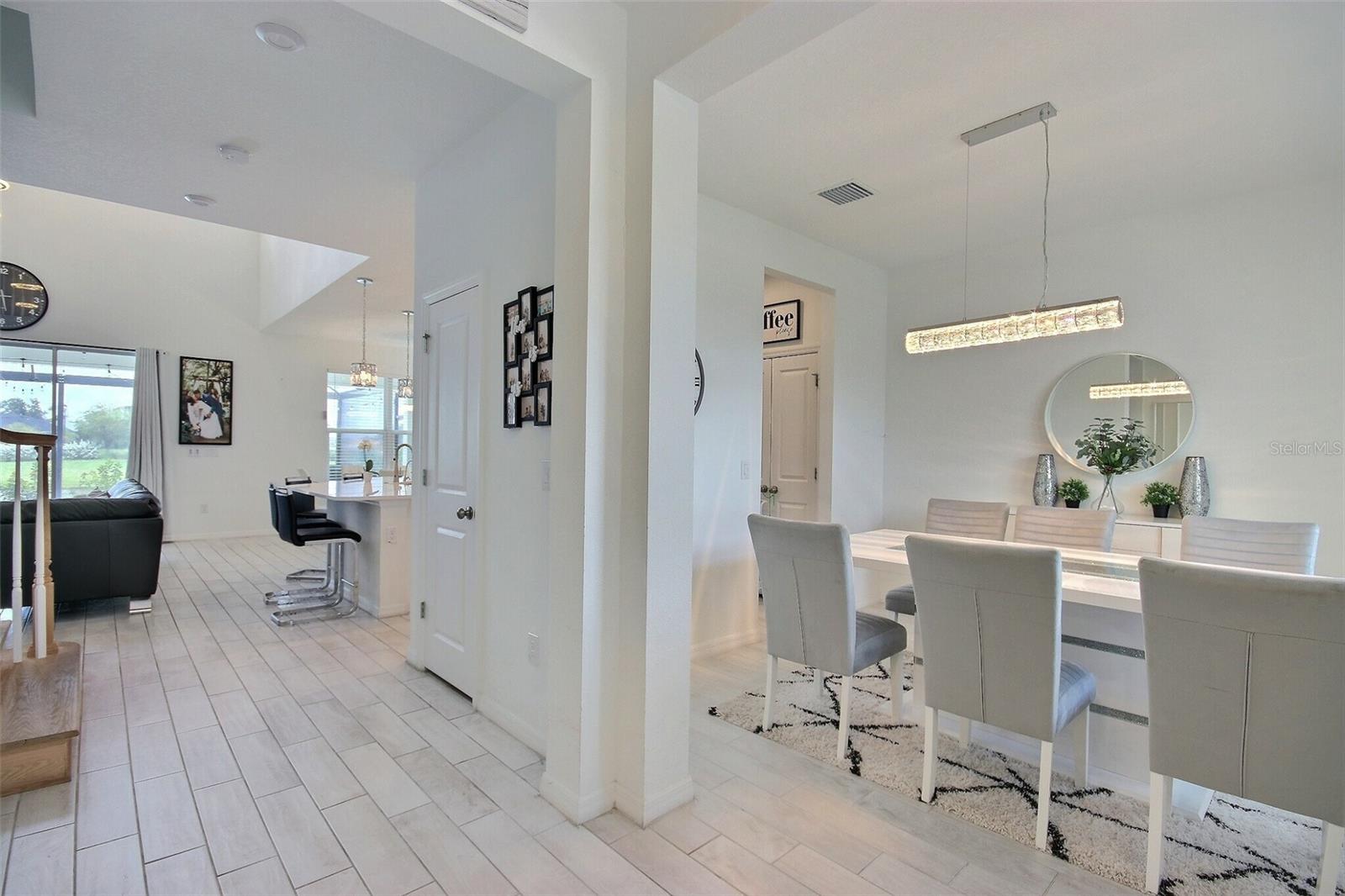 Image 7 of 72 For 10567 Piedra Dr