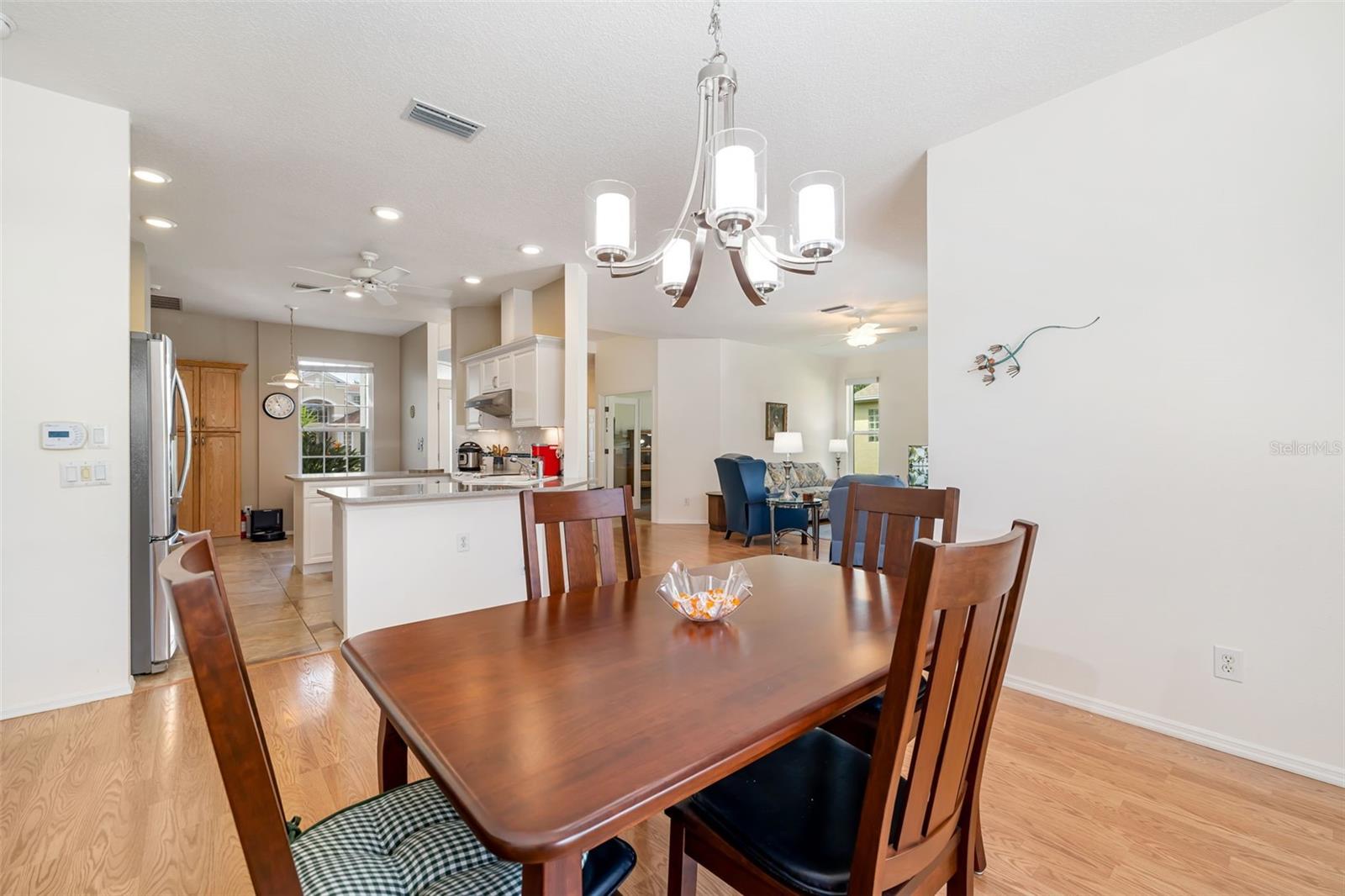 Image 15 of 39 For 7810 Castleisland Drive