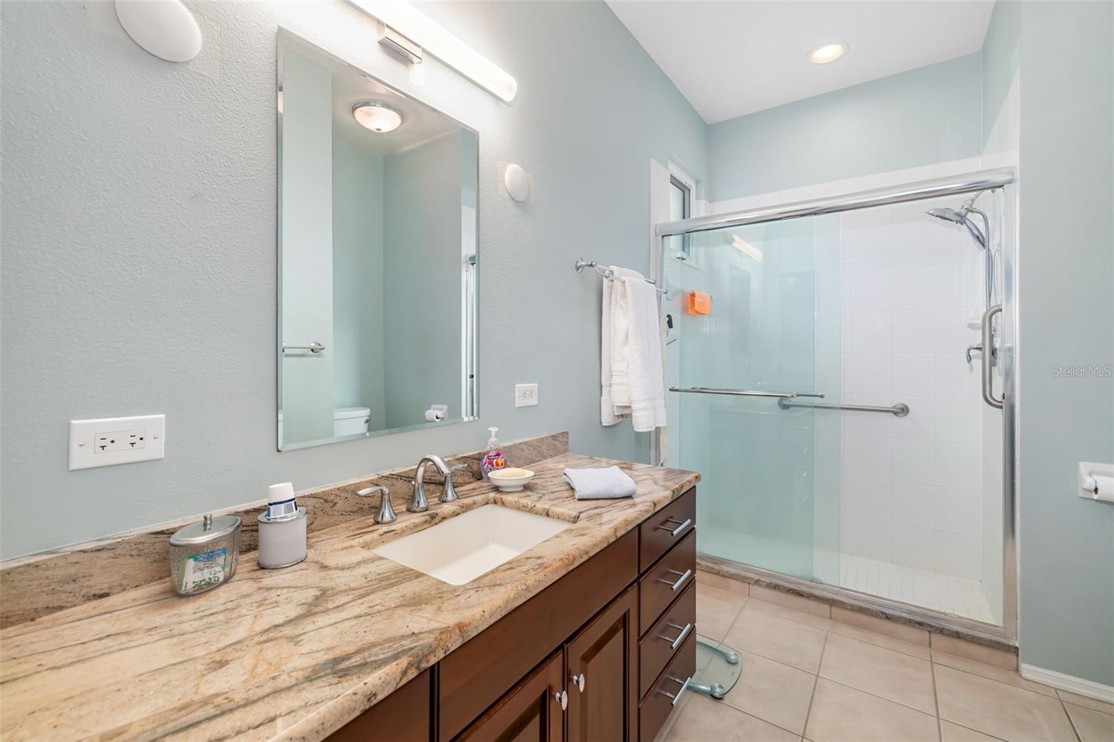 Image 21 of 39 For 7810 Castleisland Drive