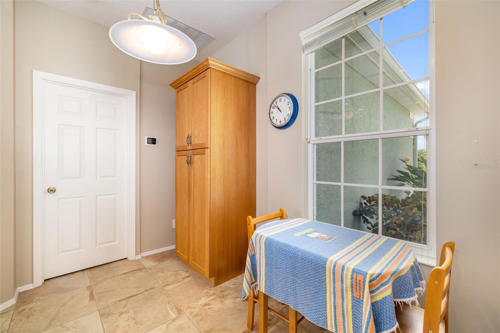 Image 23 of 39 For 7810 Castleisland Drive