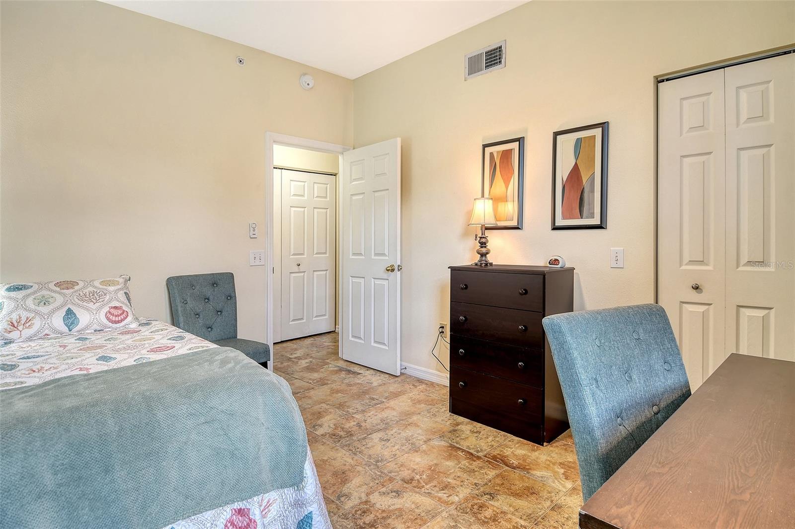 Image 26 of 70 For 4235 Castlebridge Lane 1210