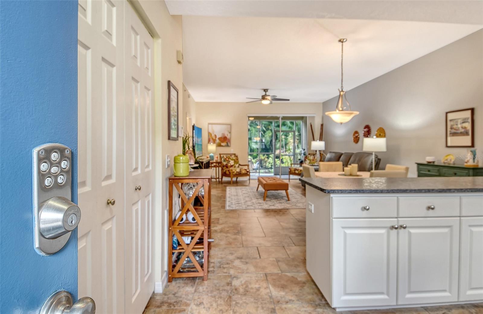 Image 5 of 70 For 4235 Castlebridge Lane 1210