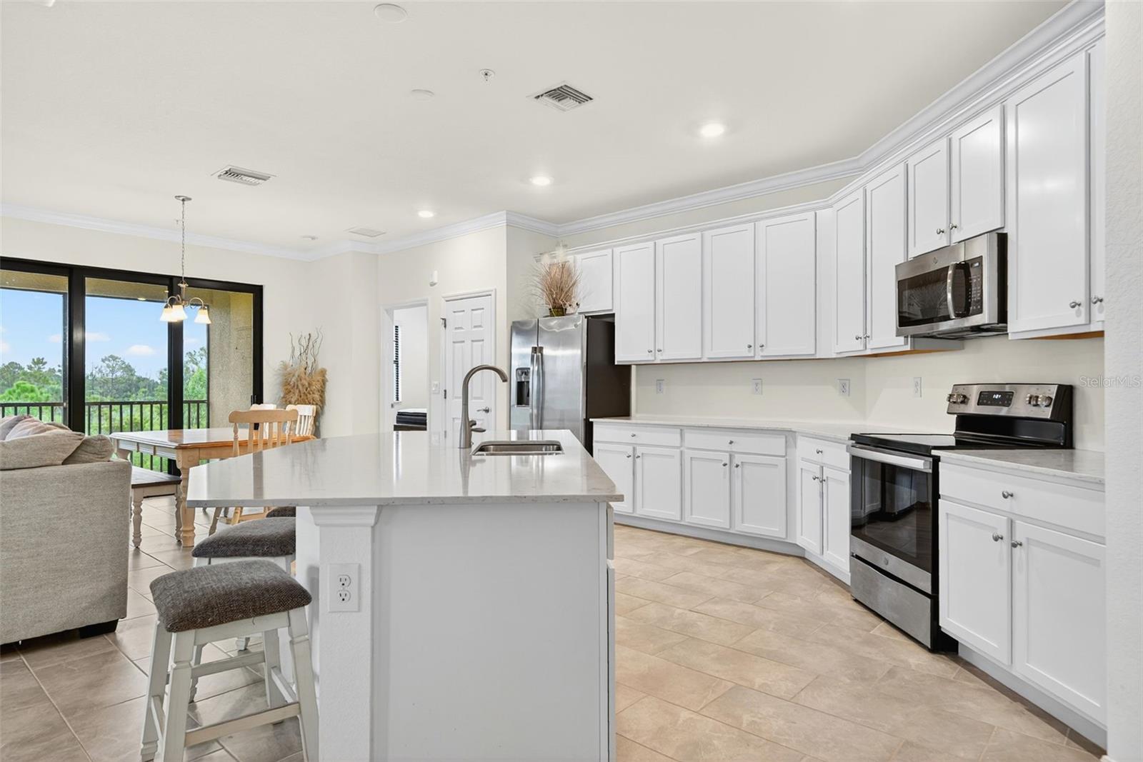 Image 23 of 91 For 10047 Crooked Creek Drive 201