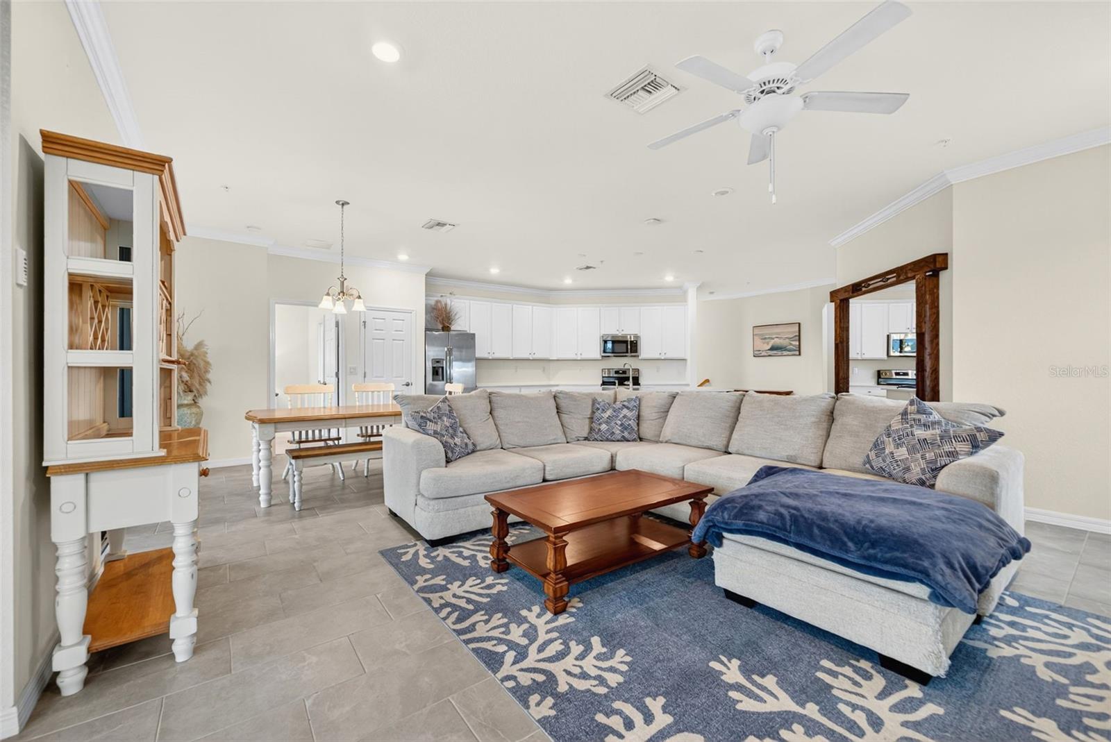 Image 31 of 91 For 10047 Crooked Creek Drive 201