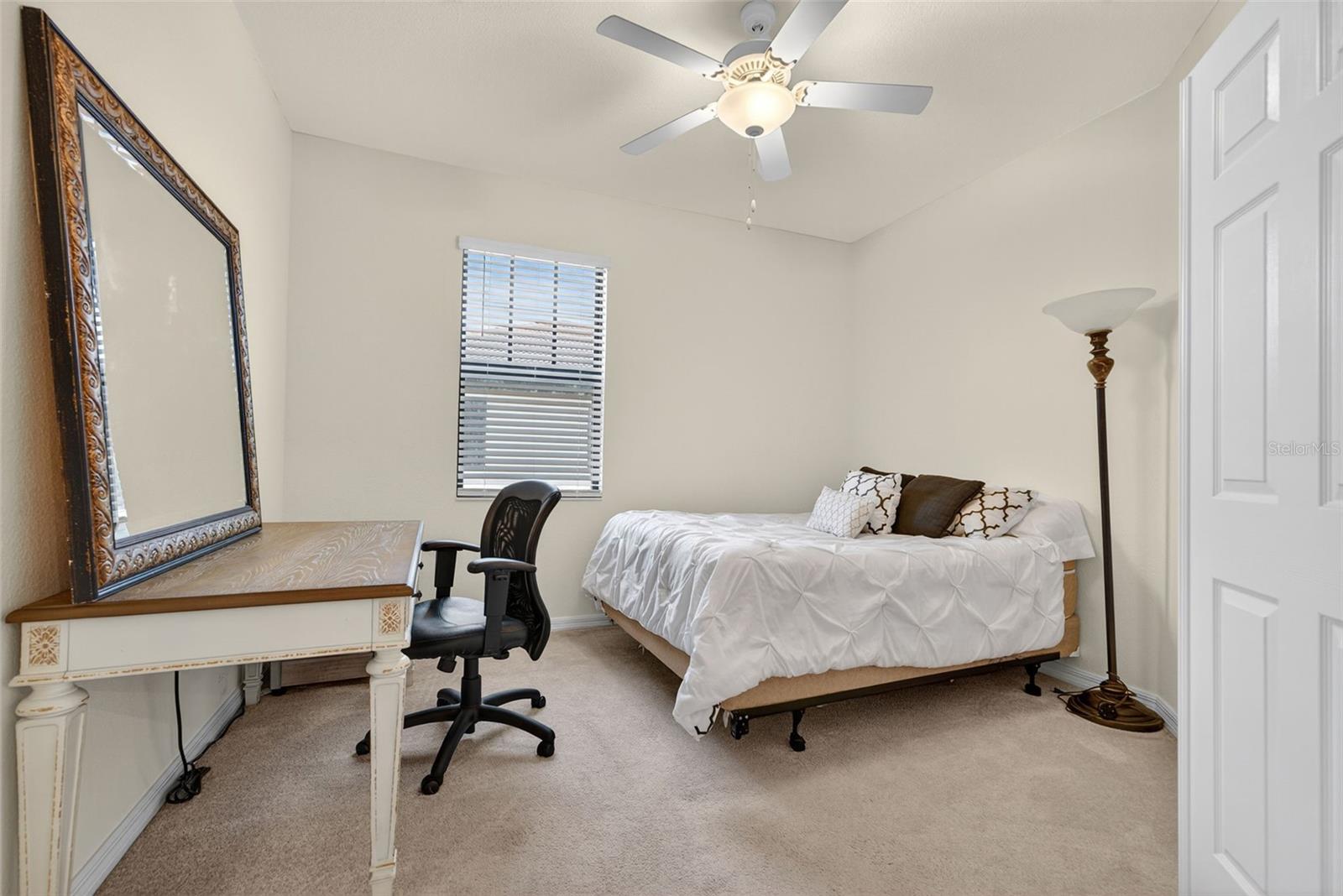 Image 34 of 91 For 10047 Crooked Creek Drive 201