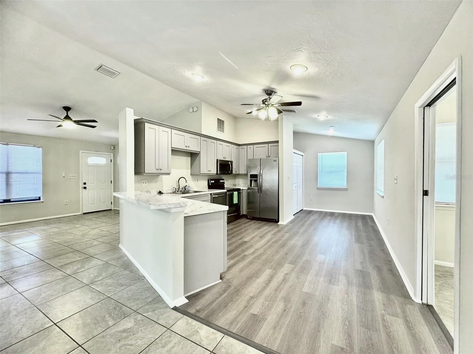 Image 28 of 52 For 808 44th Avenue E