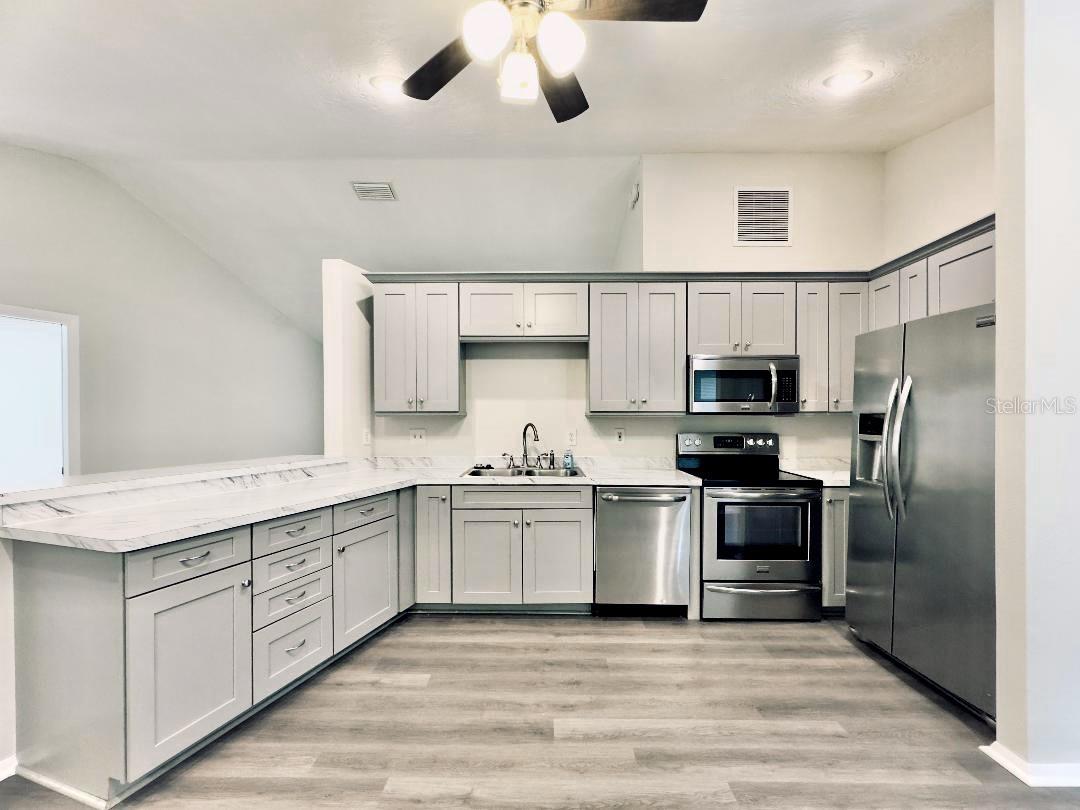 Image 29 of 52 For 808 44th Avenue E