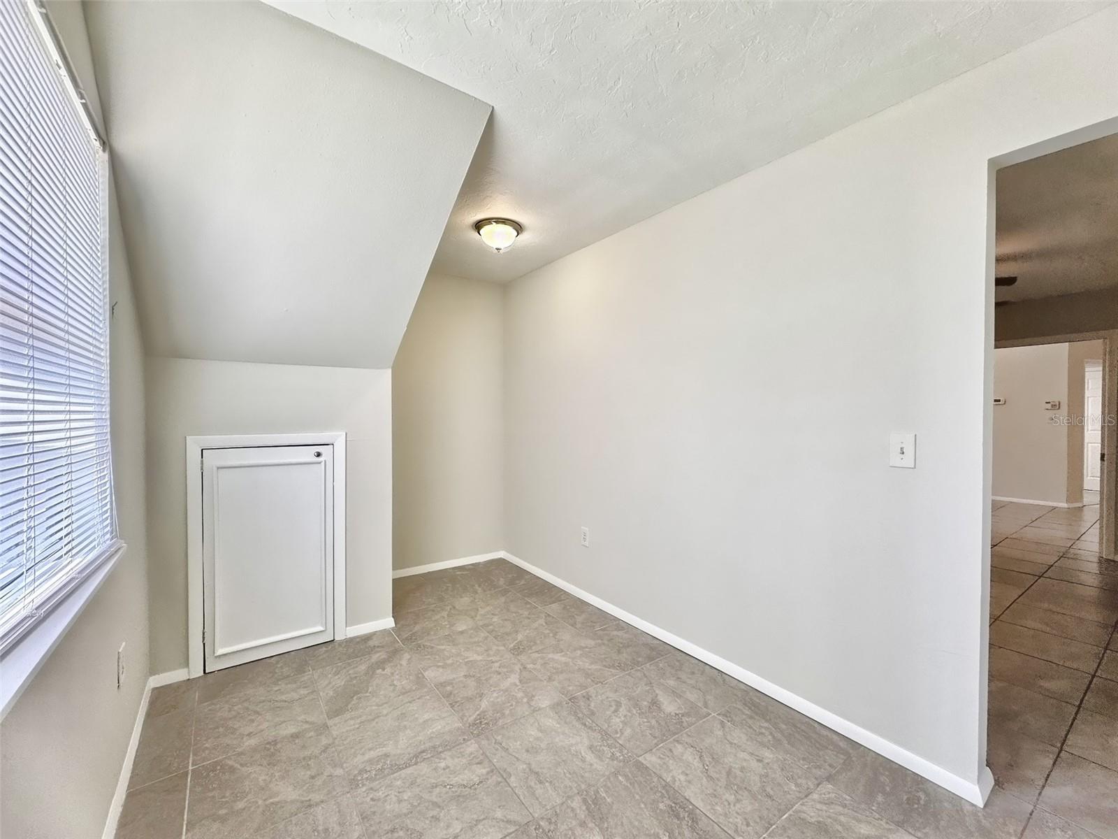 Image 40 of 52 For 808 44th Avenue E