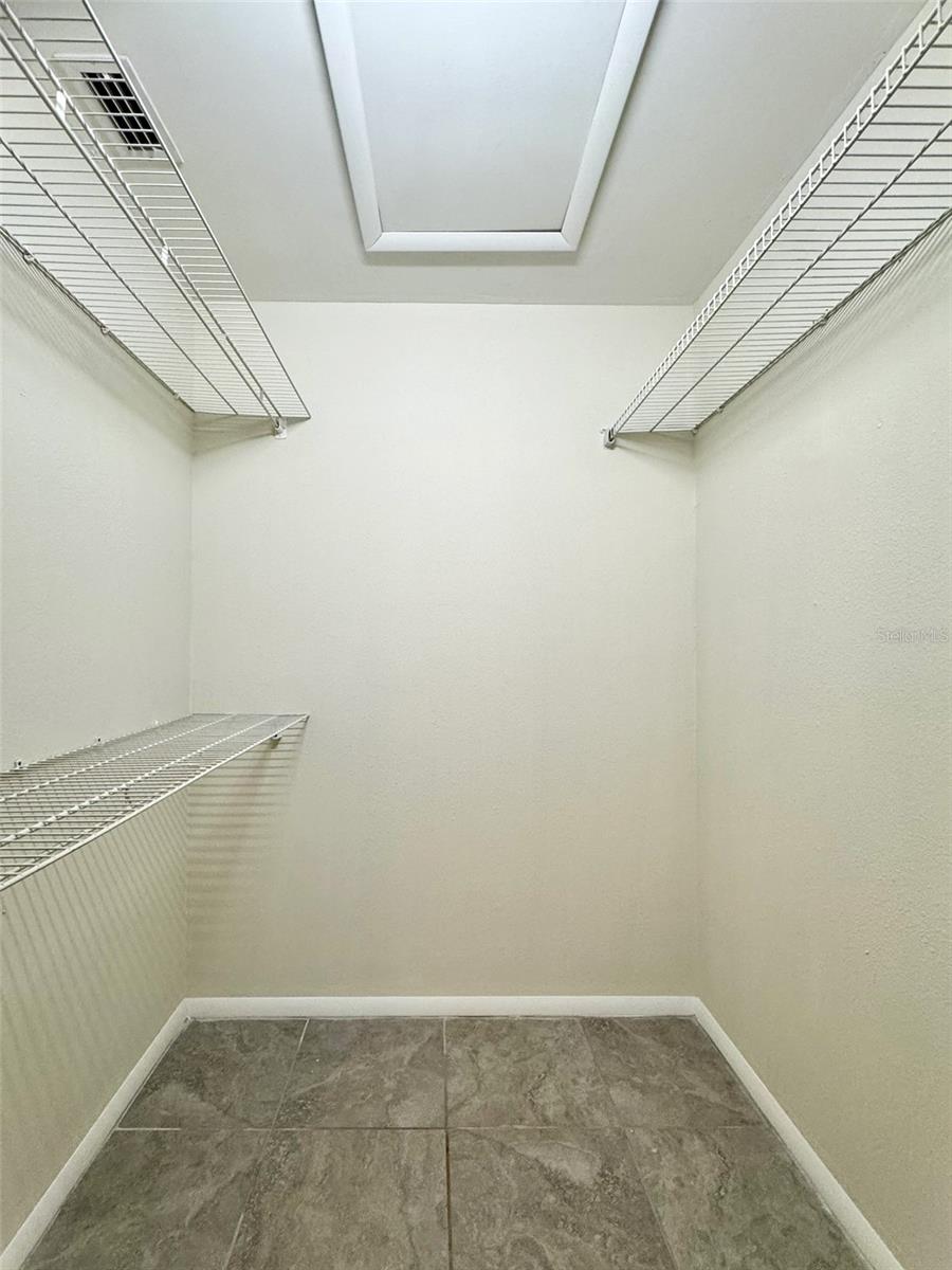 Image 43 of 52 For 808 44th Avenue E