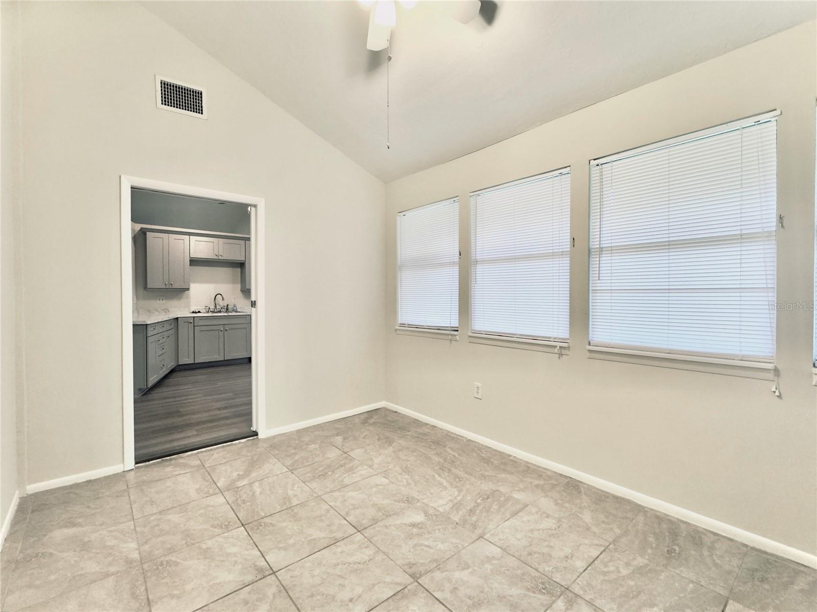 Image 45 of 52 For 808 44th Avenue E