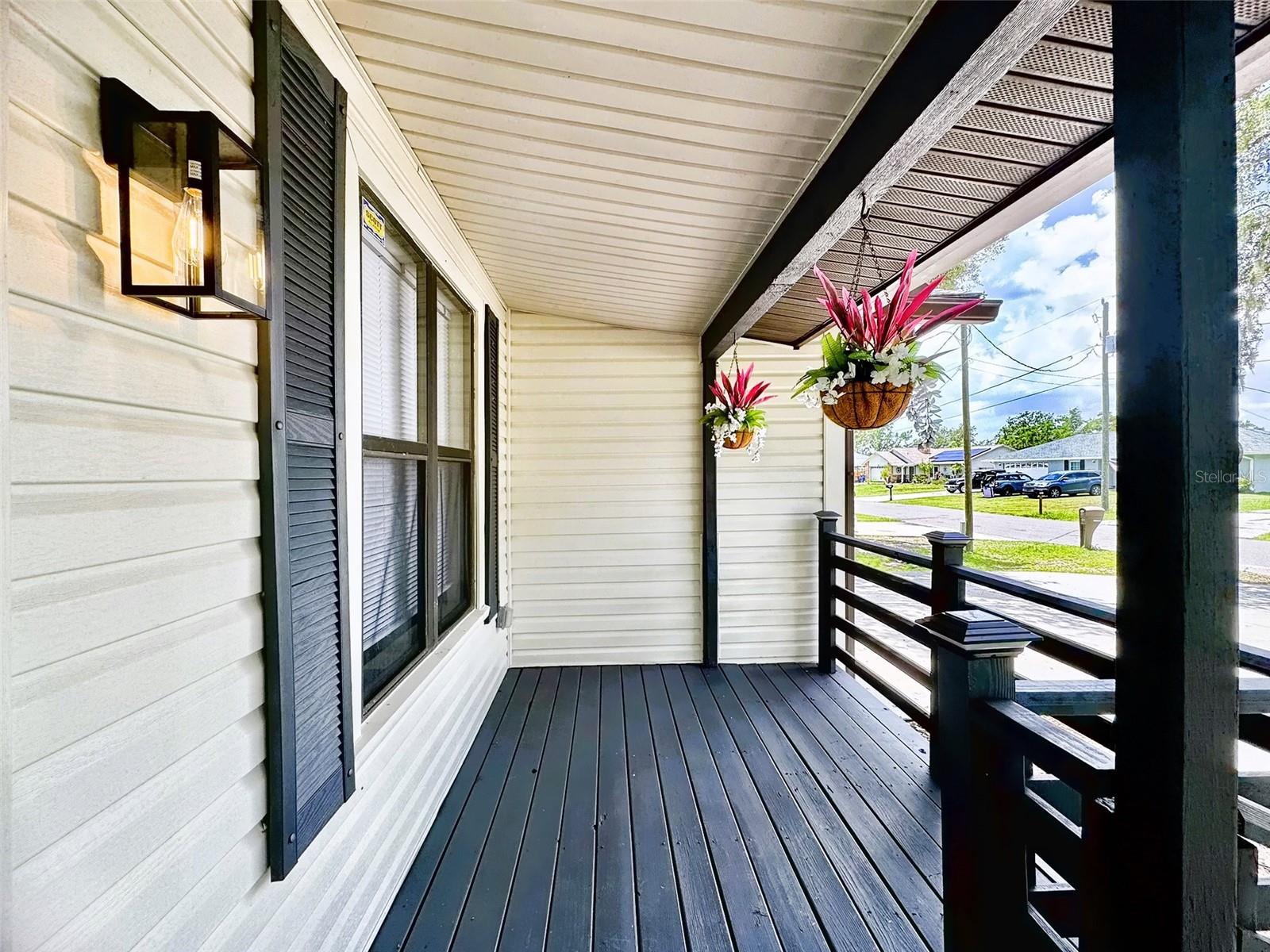 Image 5 of 52 For 808 44th Avenue E