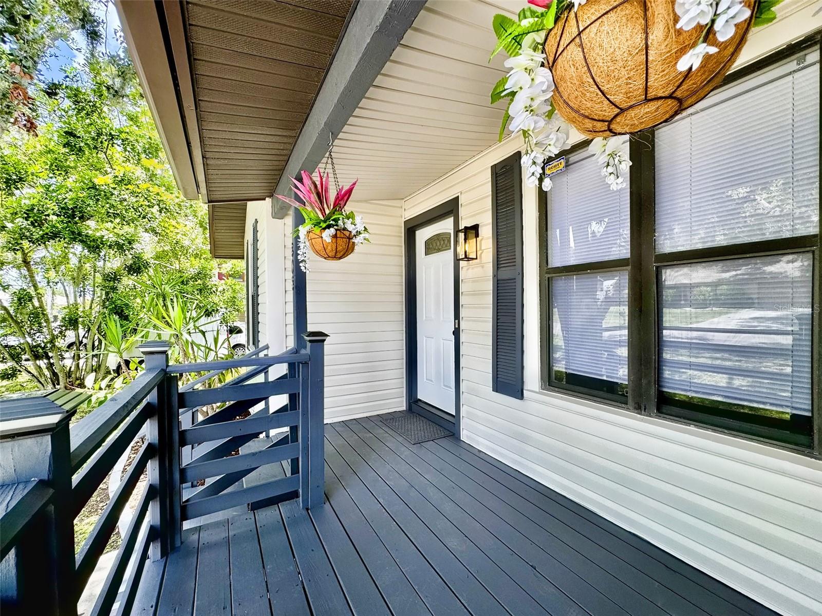 Image 6 of 52 For 808 44th Avenue E