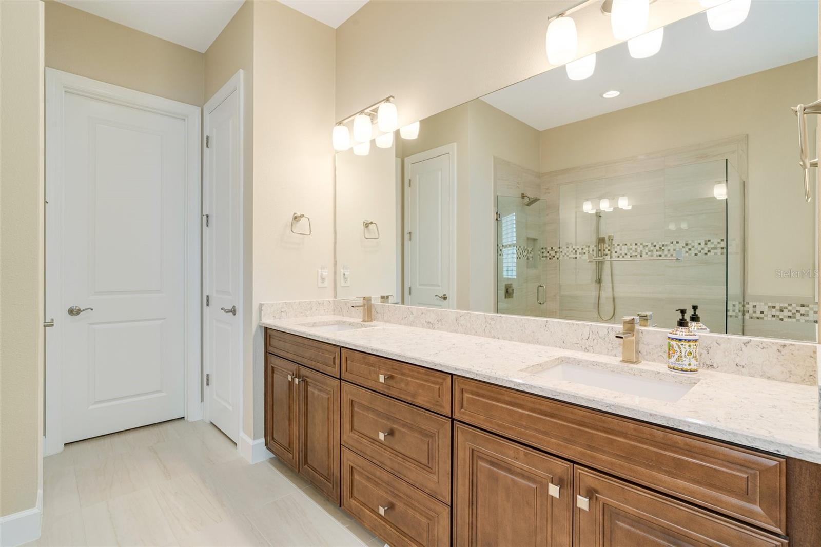 Image 18 of 61 For 15157 Vivaldi Drive