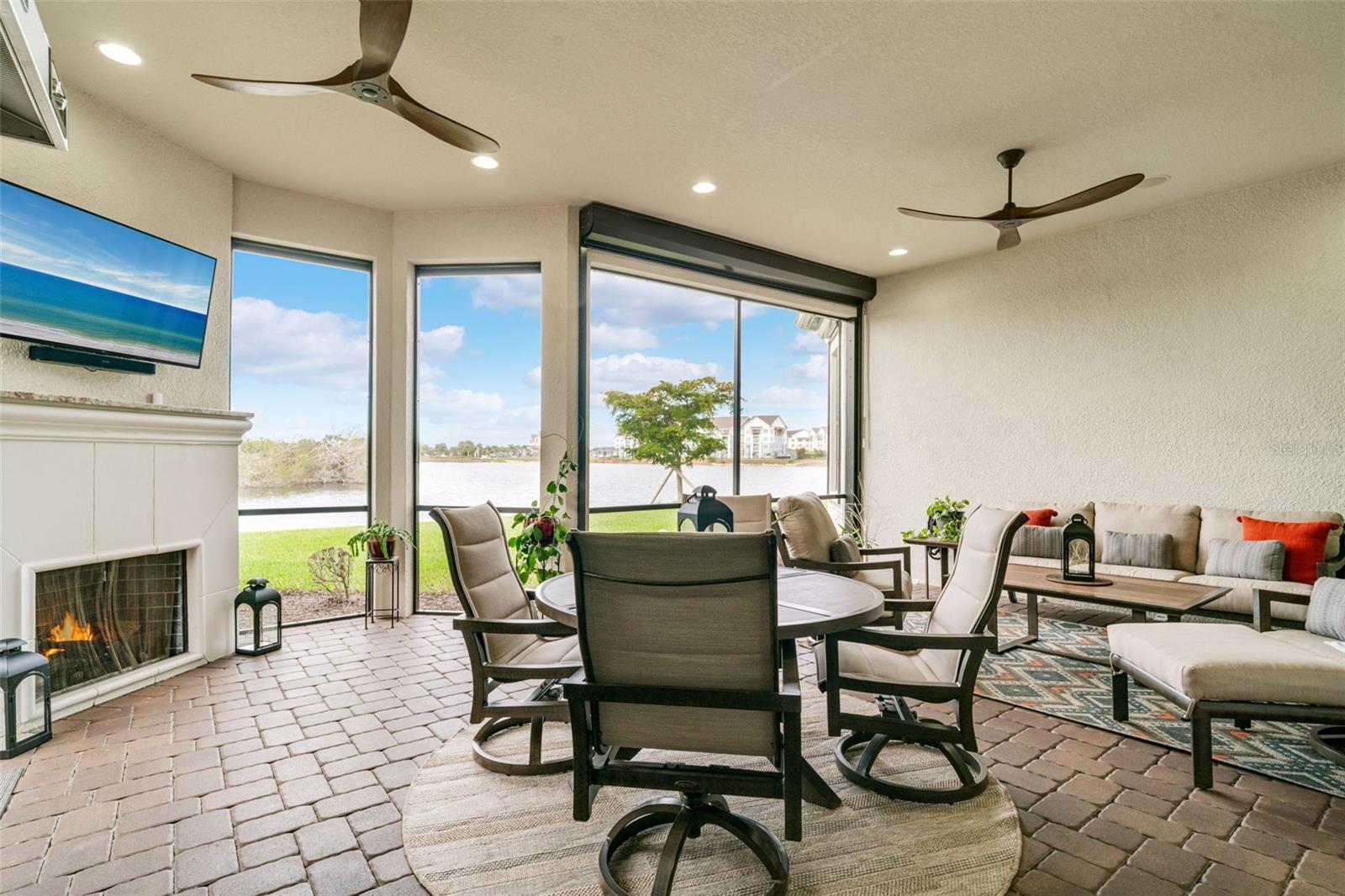 Image 31 of 61 For 15157 Vivaldi Drive